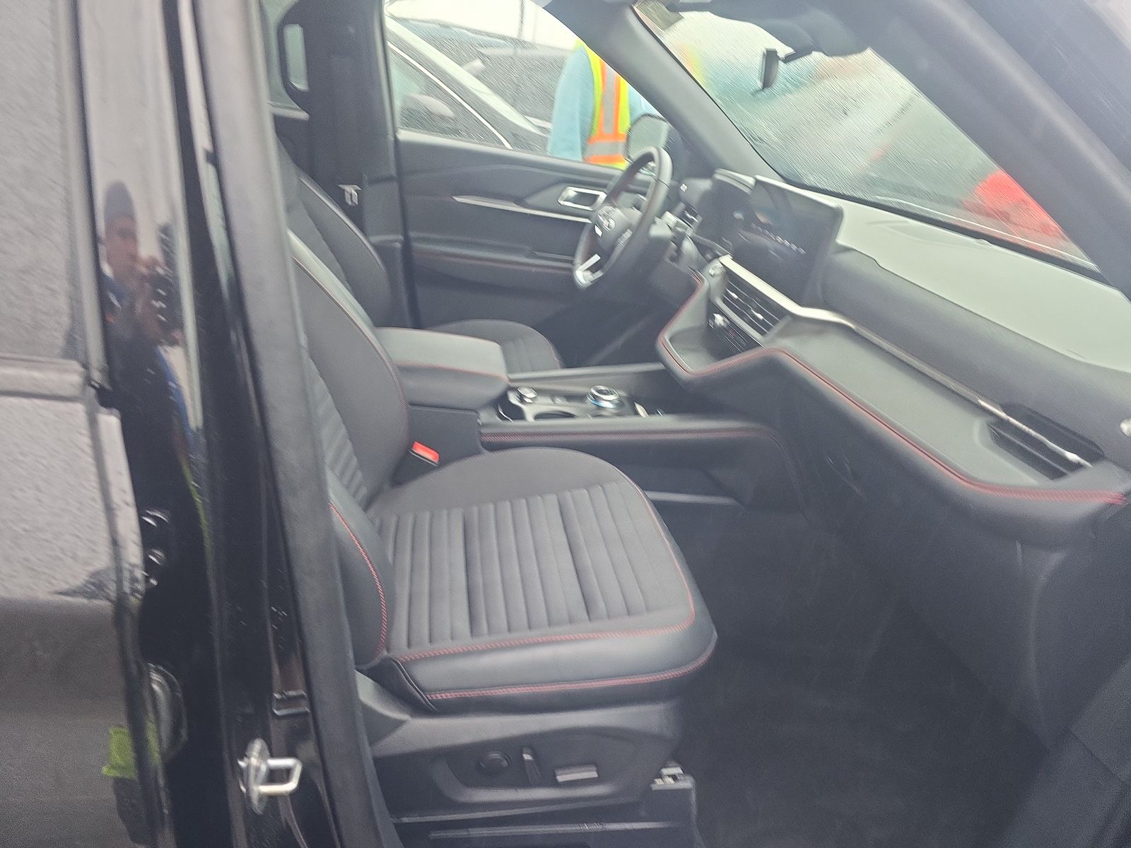 2025 Ford Explorer ST-Line AWD