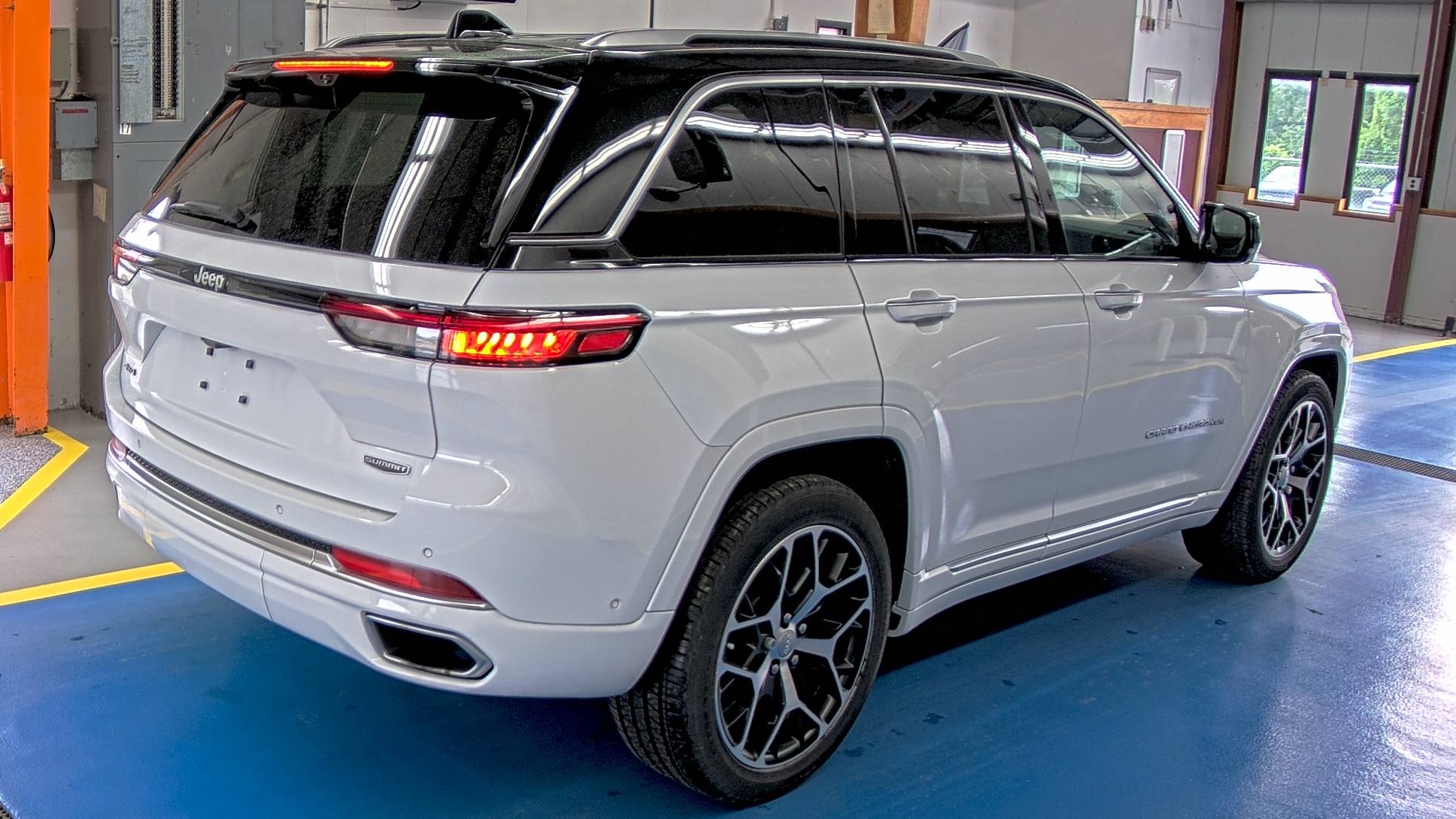 2024 Jeep Grand Cherokee Summit Reserve AWD