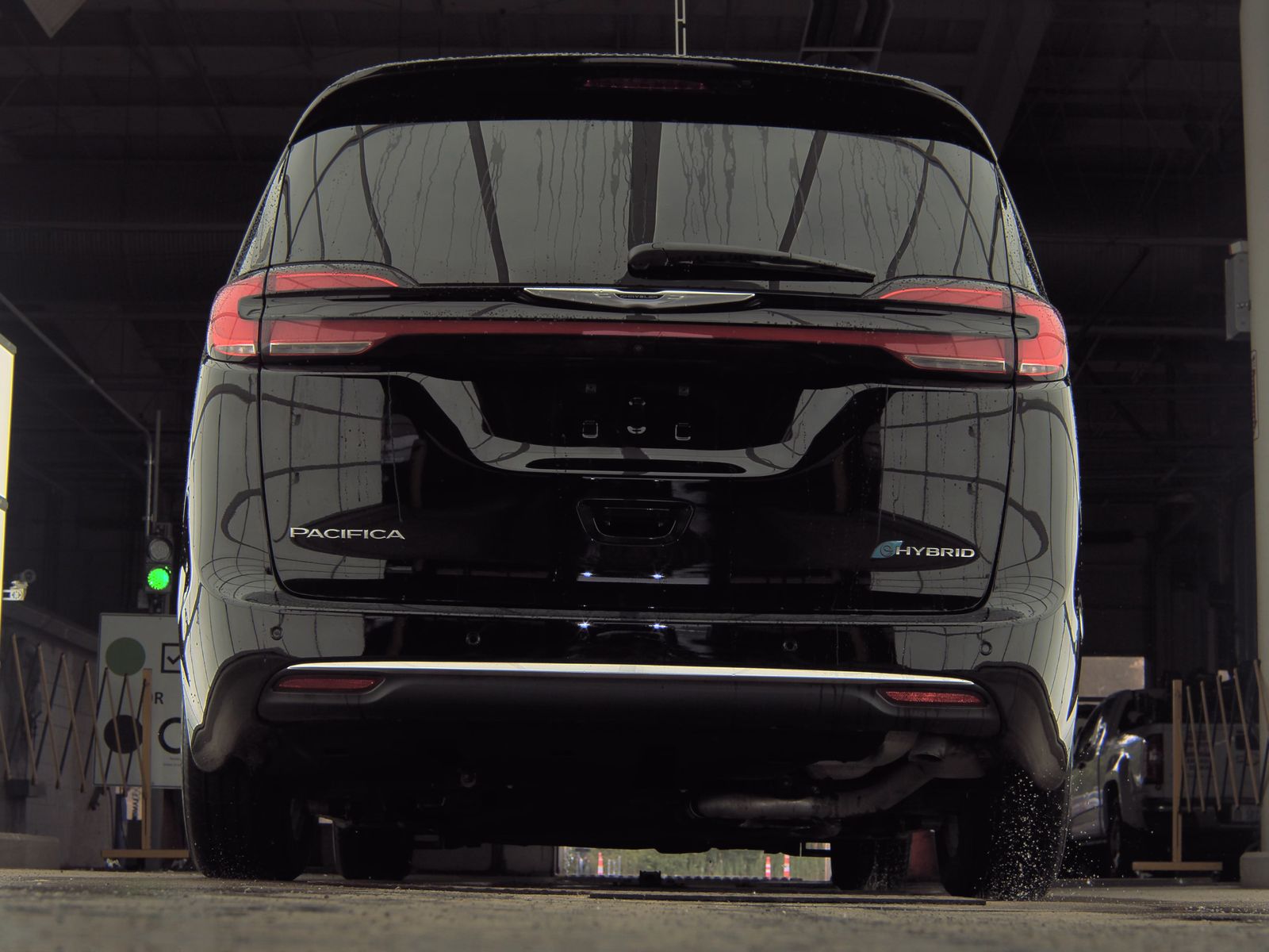 2024 Chrysler Pacifica Hybrid Pinnacle FWD