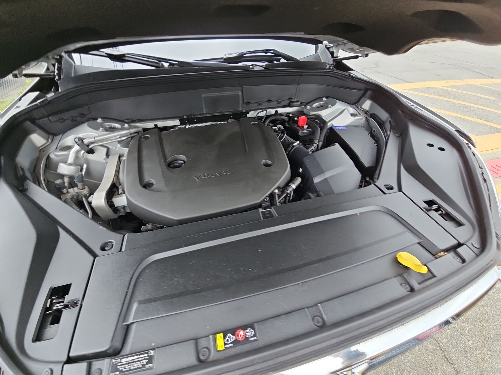 2023 Volvo XC90 B6 Plus AWD