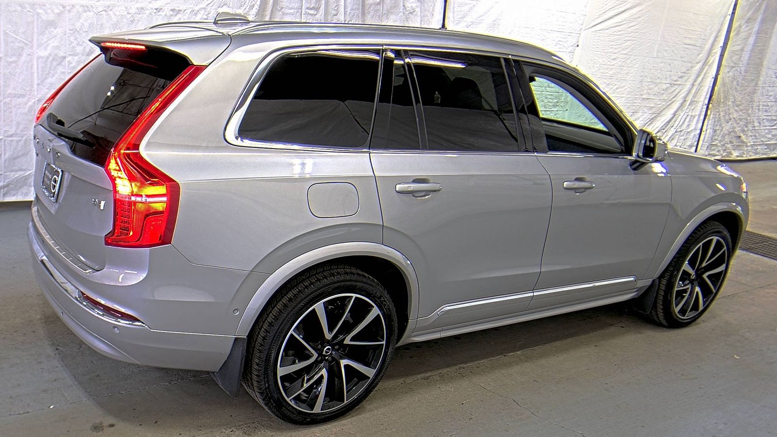 2023 Volvo XC90 B6 Plus AWD
