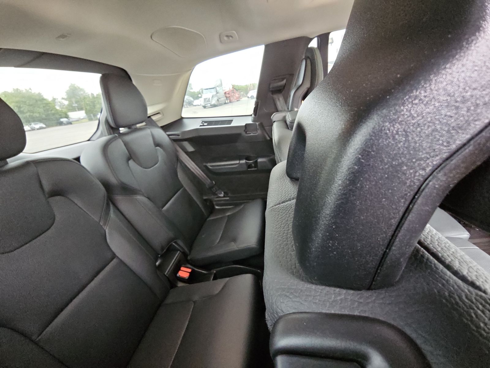 2023 Volvo XC90 B6 Plus AWD