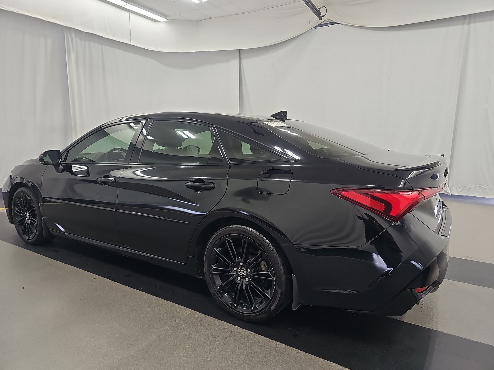 2021 Toyota Avalon XSE Nightshade FWD