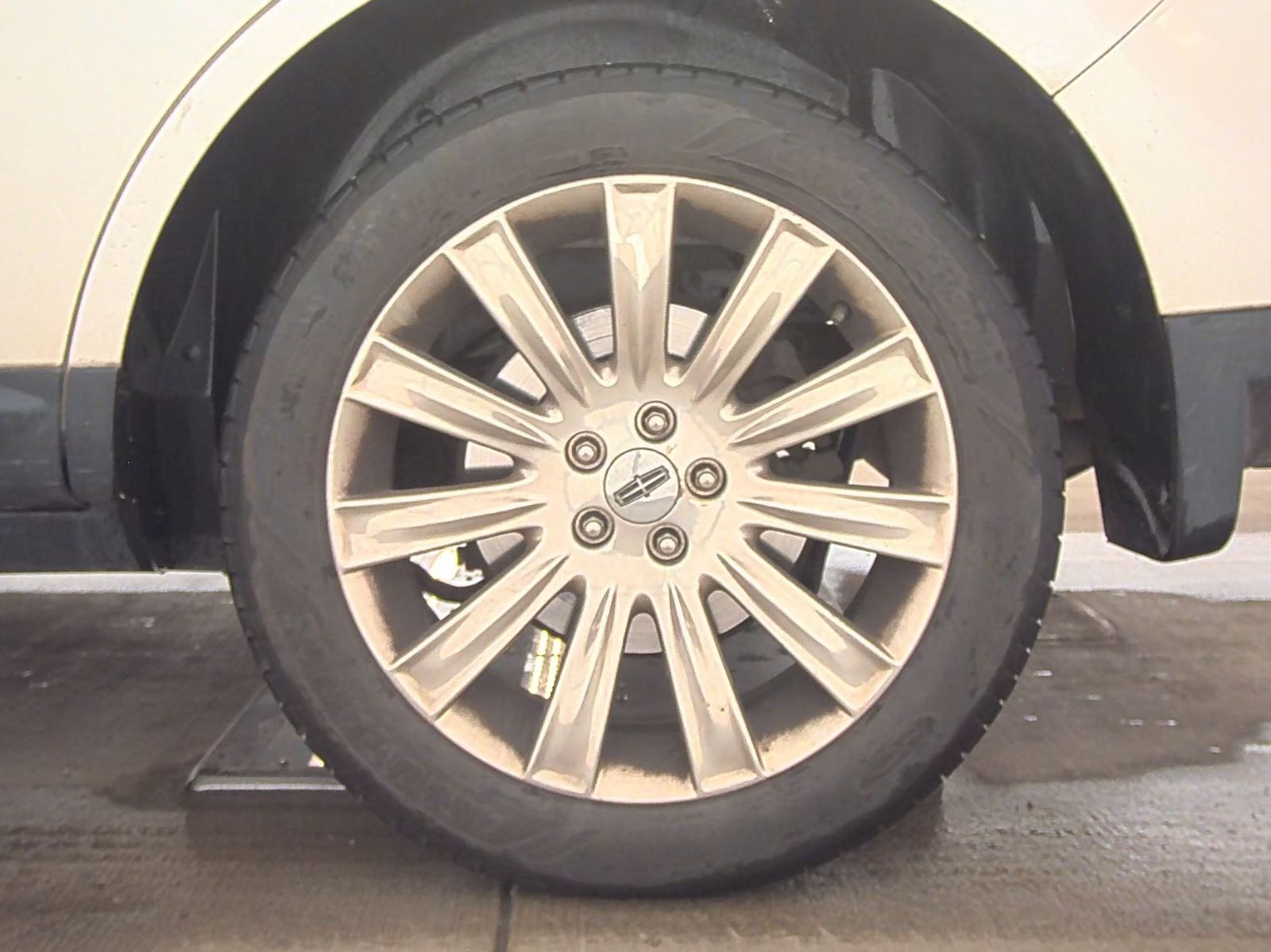 2015 Lincoln MKX Base FWD