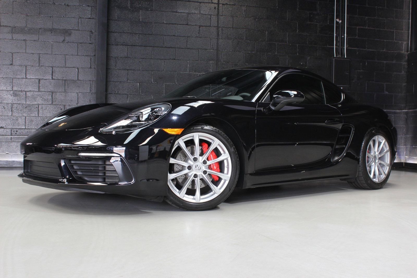 2022 Porsche 718 Cayman S RWD