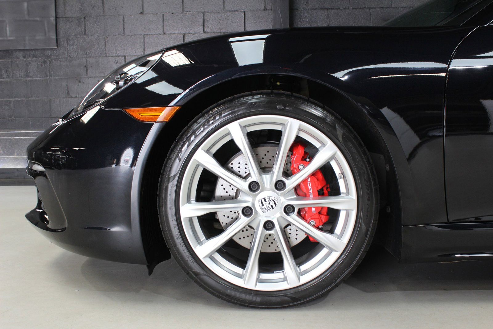 2022 Porsche 718 Cayman S RWD