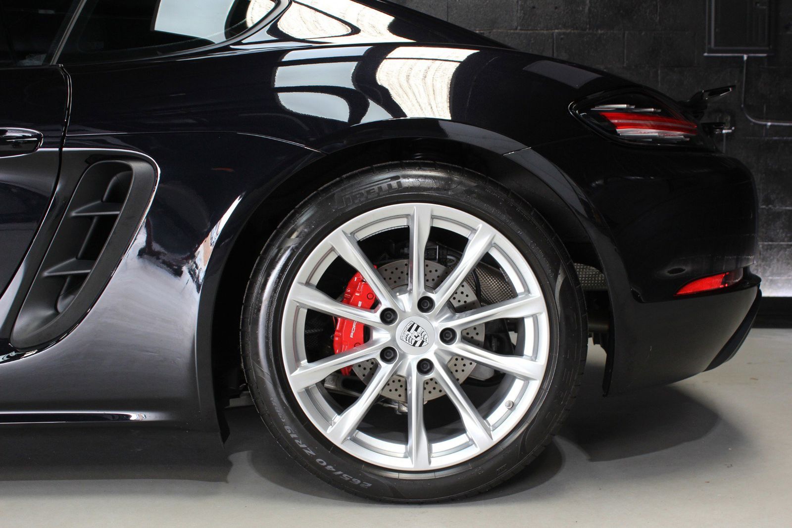 2022 Porsche 718 Cayman S RWD