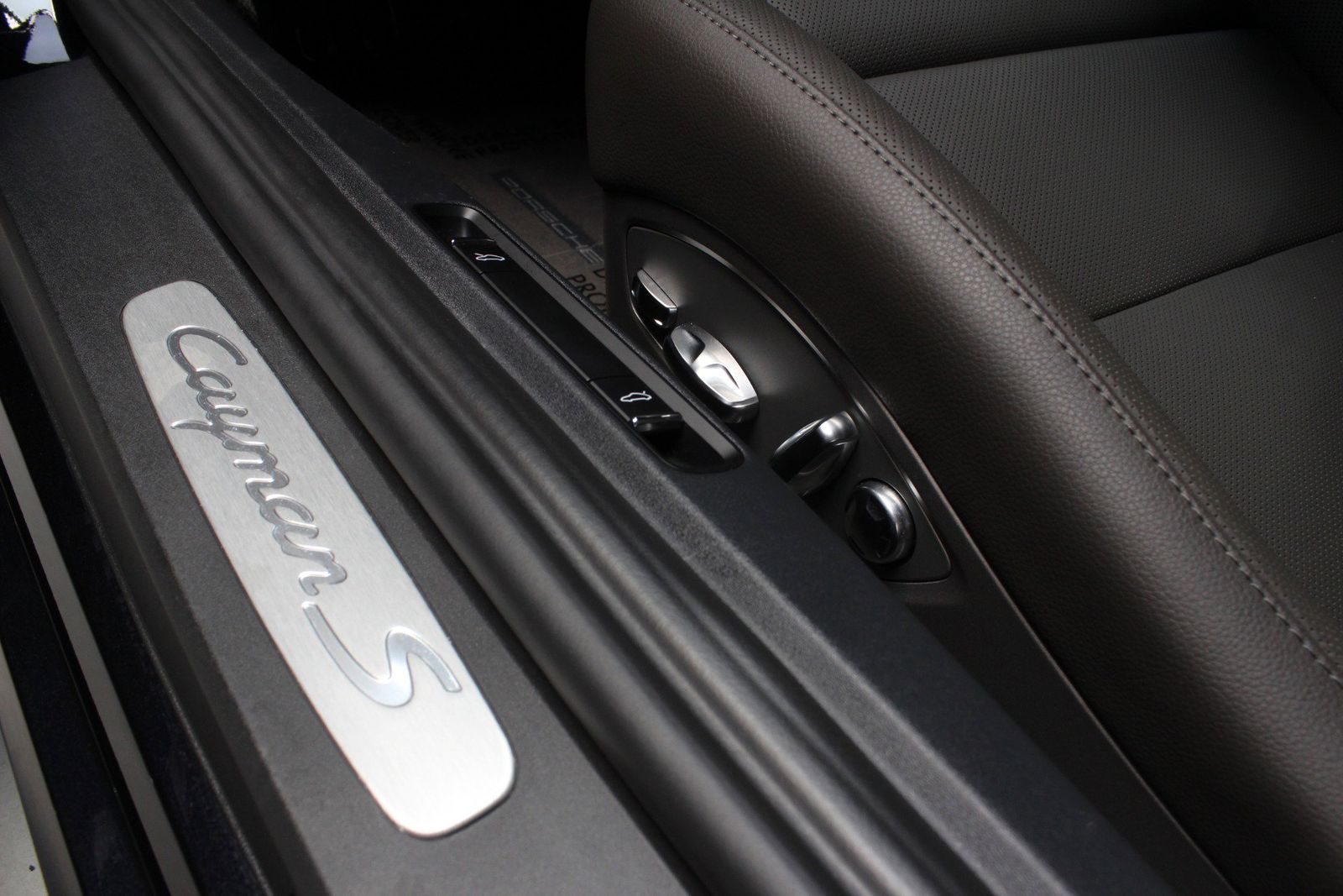 2022 Porsche 718 Cayman S RWD