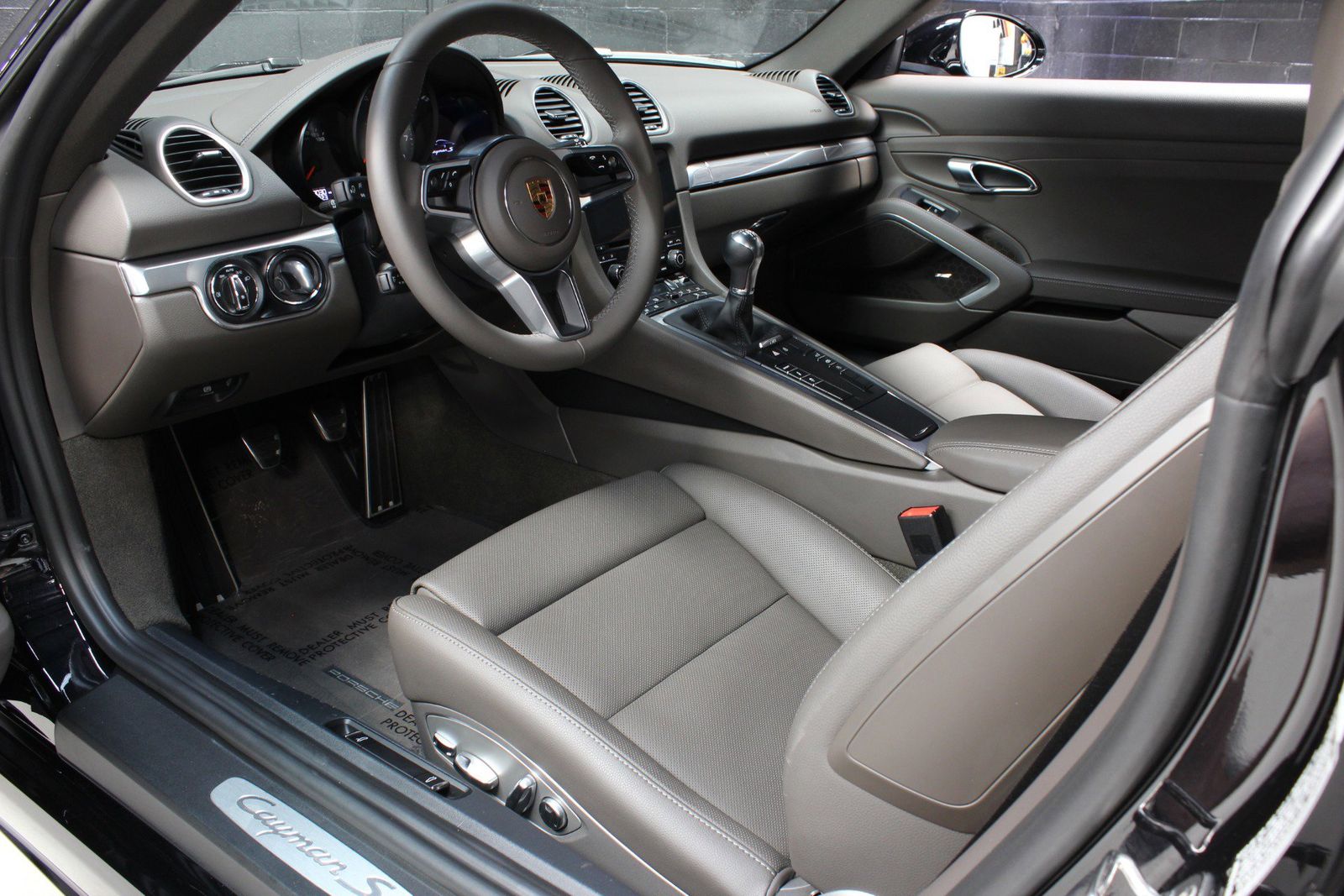 2022 Porsche 718 Cayman S RWD