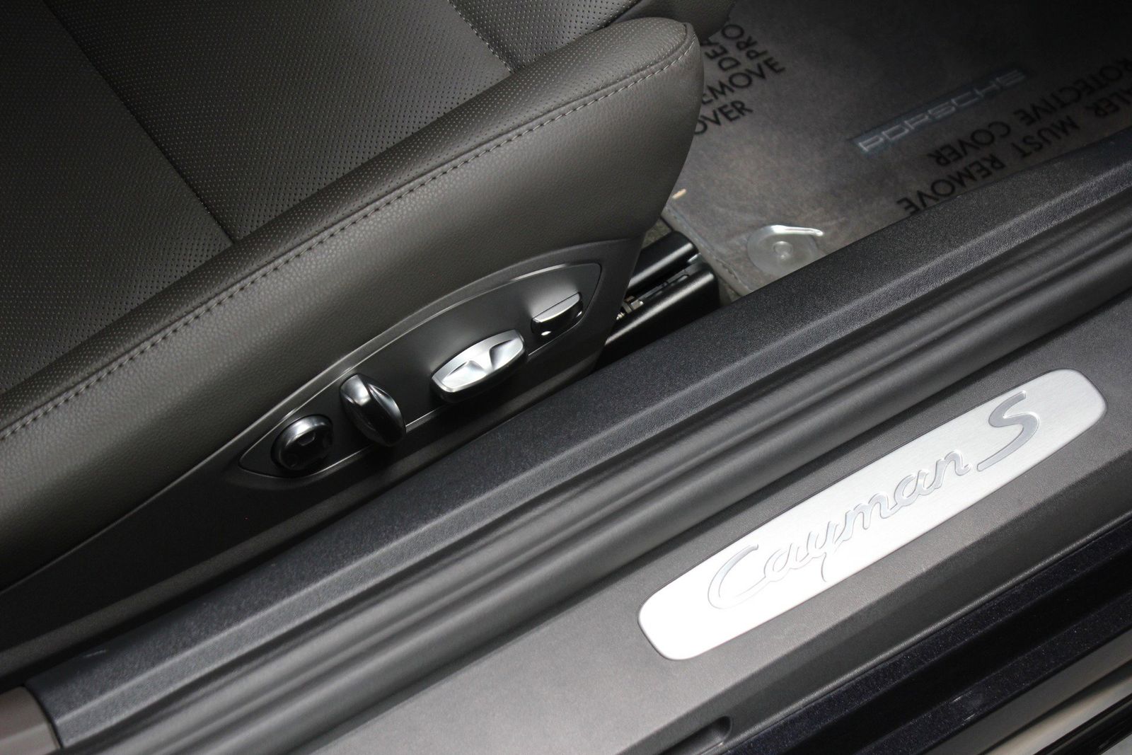 2022 Porsche 718 Cayman S RWD