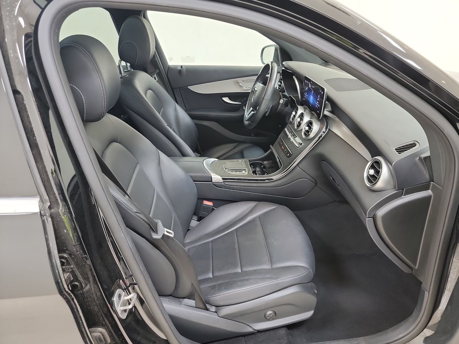 2022 Mercedes-Benz GLC GLC 300 RWD