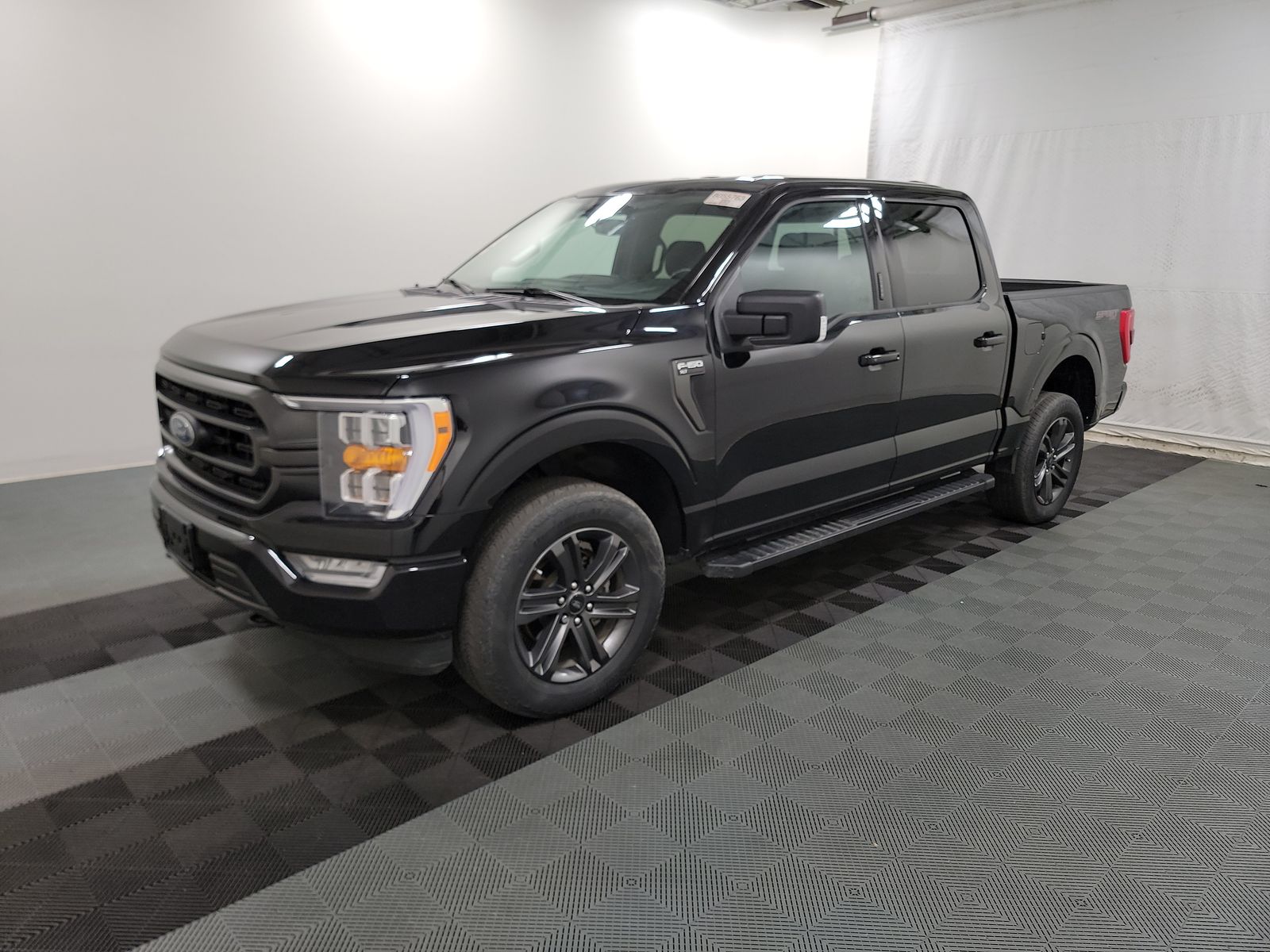 2023 Ford F-150 XLT AWD