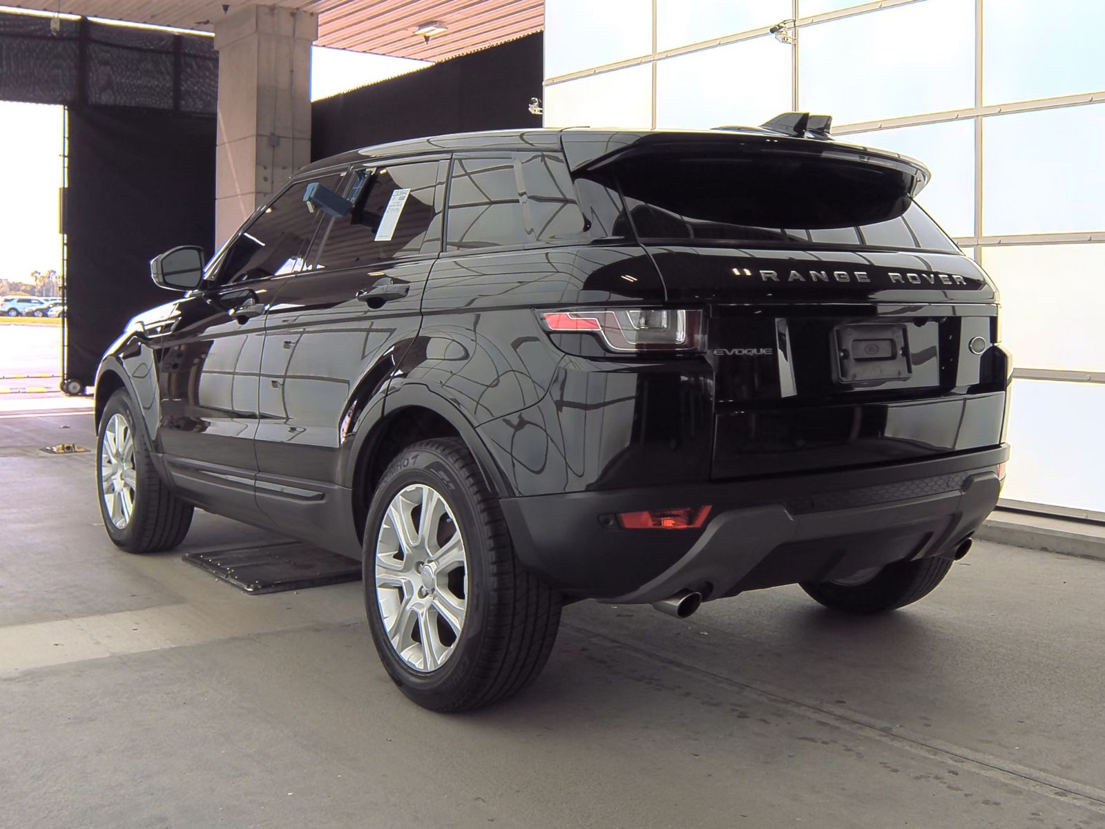2018 Land Rover Range Rover Evoque SE AWD