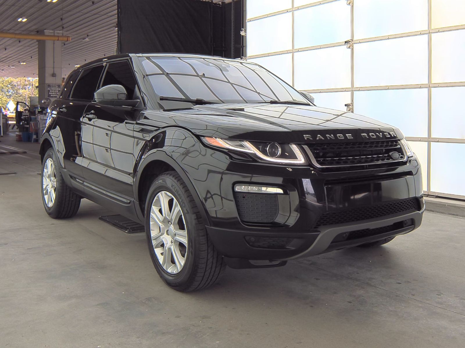 2018 Land Rover Range Rover Evoque SE AWD