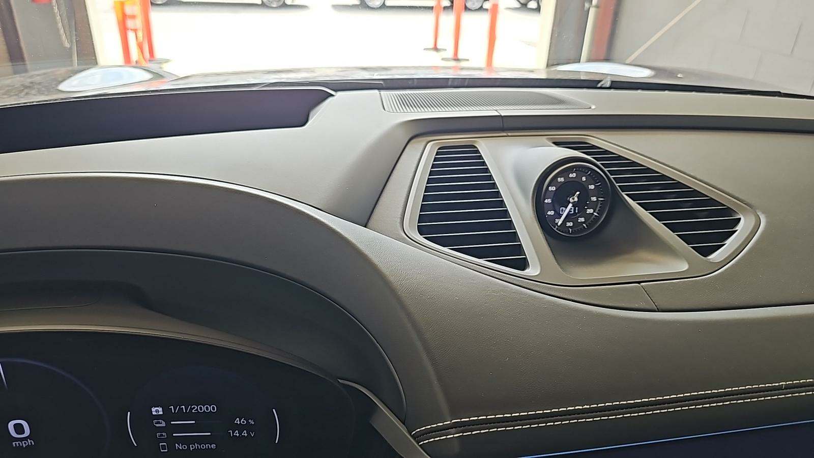 2024 Porsche Macan Electric Turbo AWD