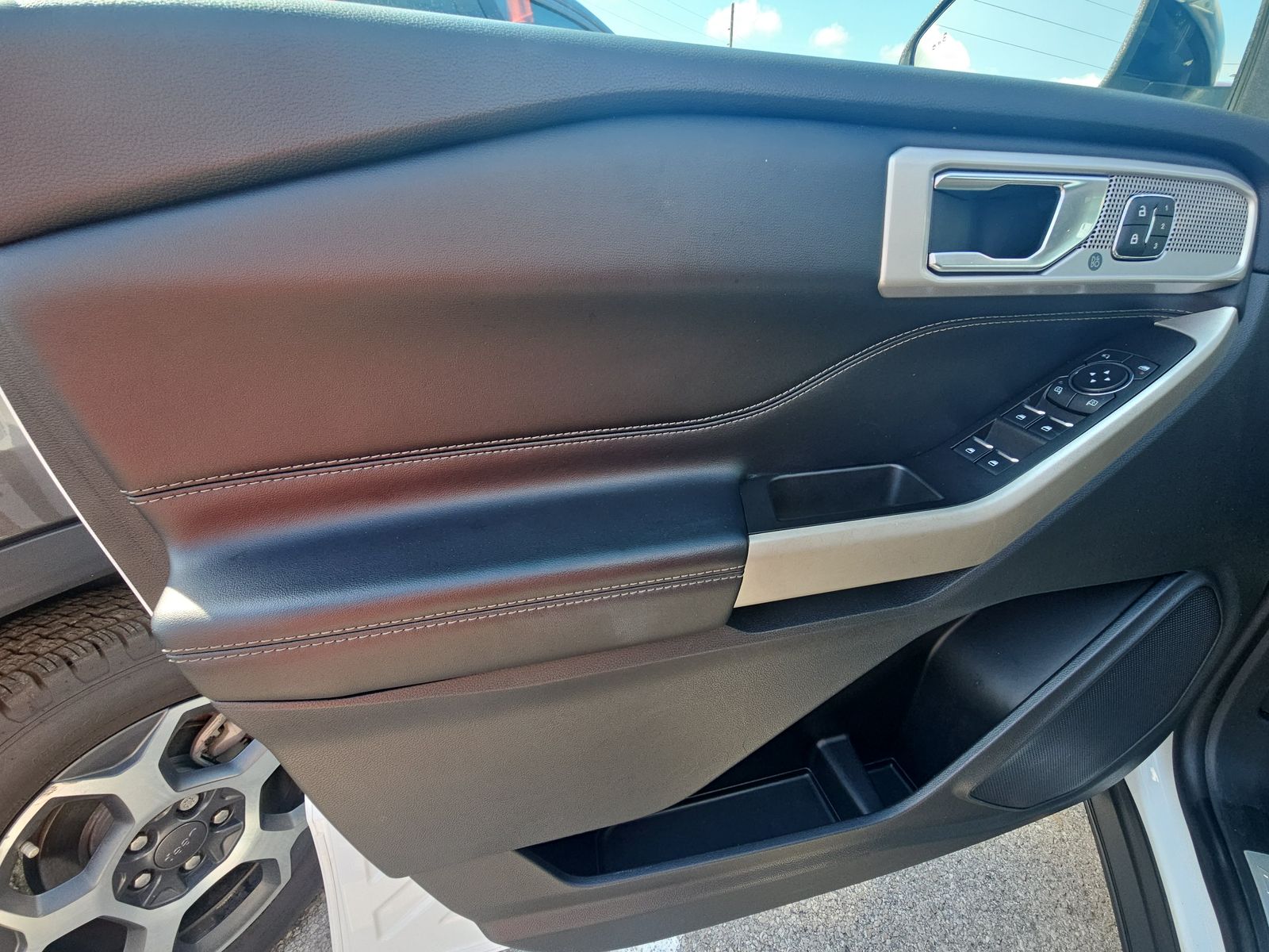 2022 Ford Explorer Limited RWD