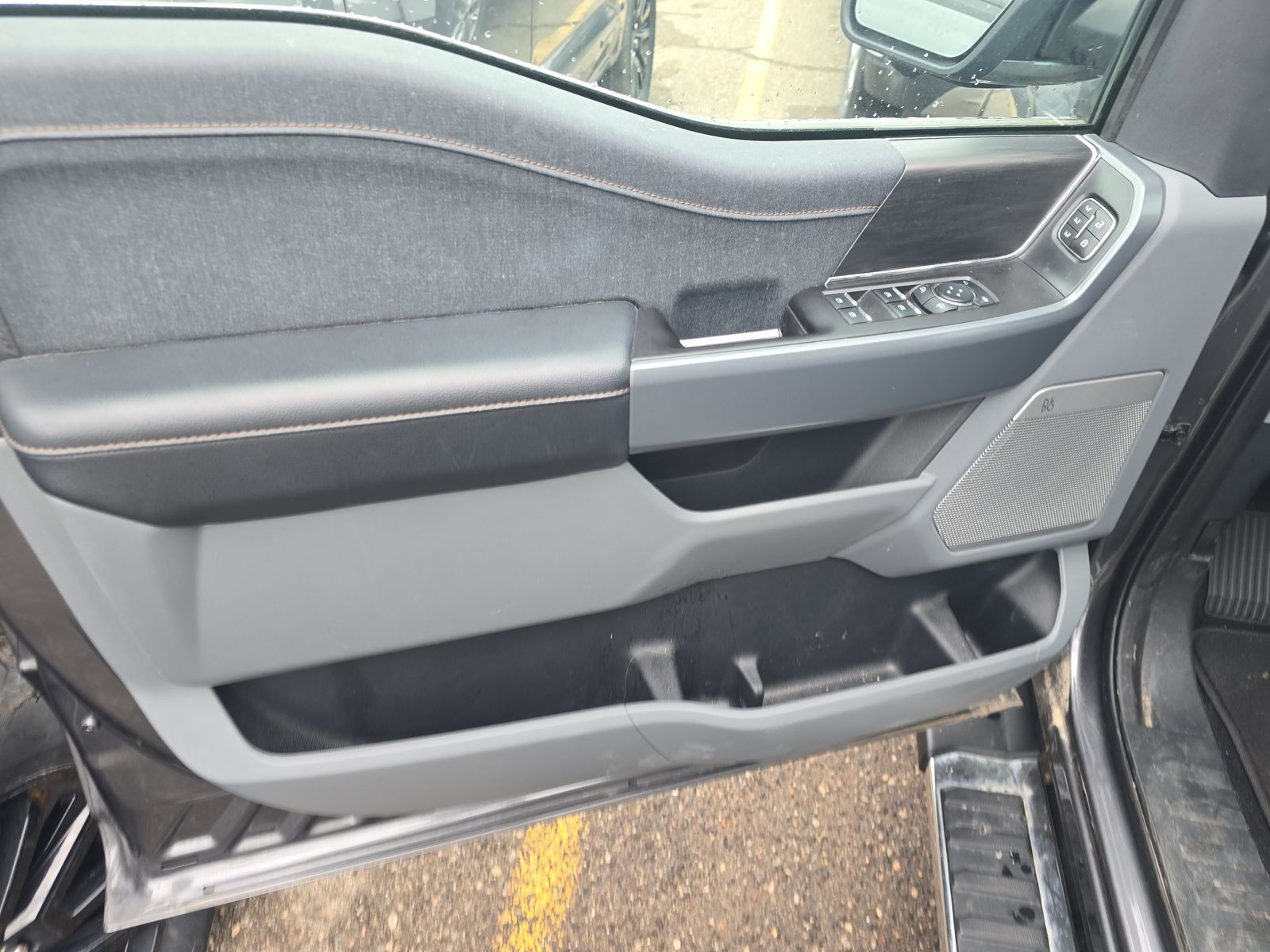 2024 Ford F-150 Hybrid Lariat AWD