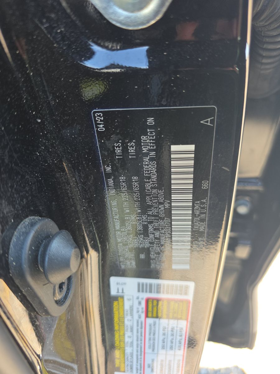 2023 Toyota Highlander XLE FWD