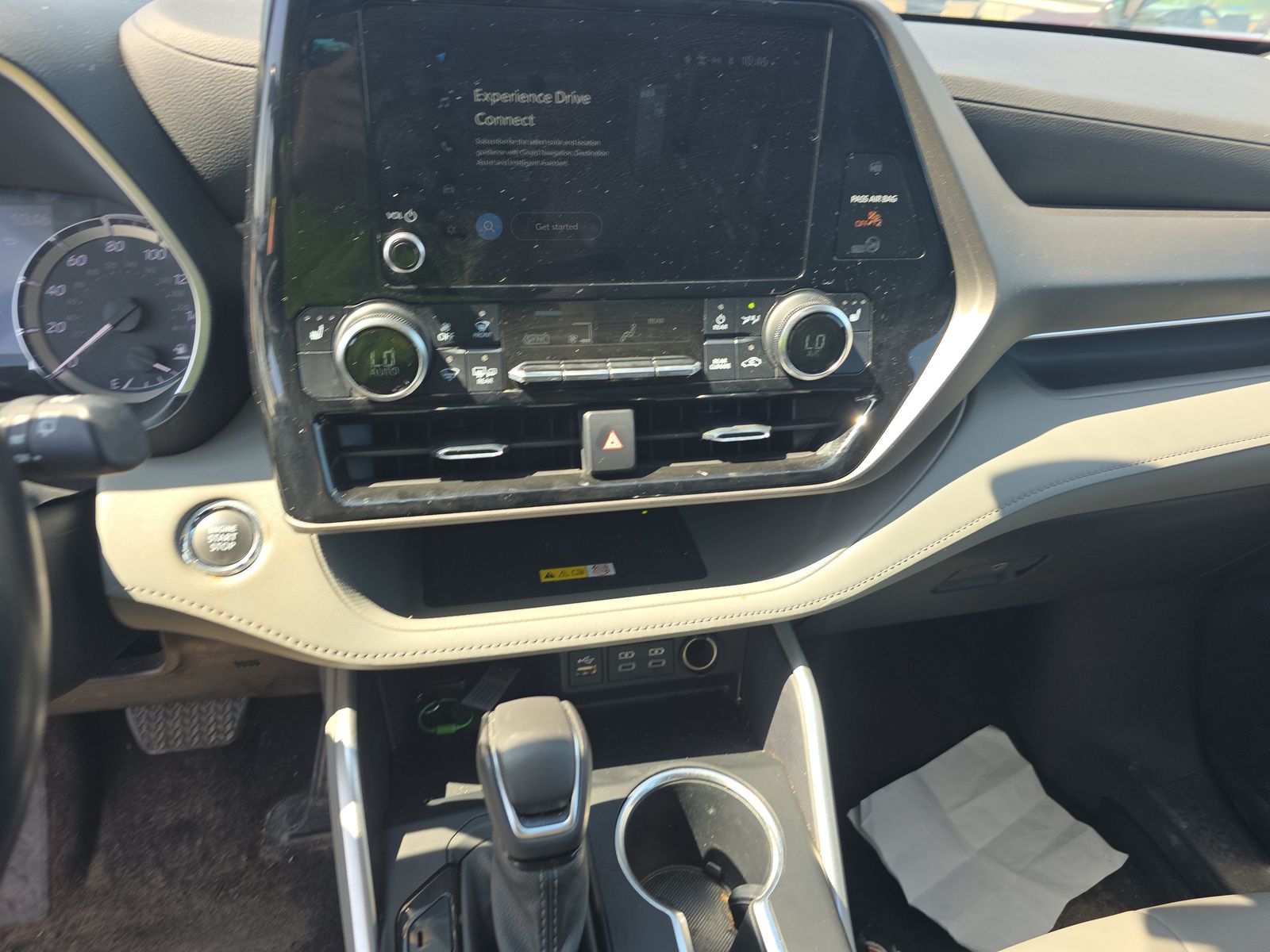 2023 Toyota Highlander XLE FWD