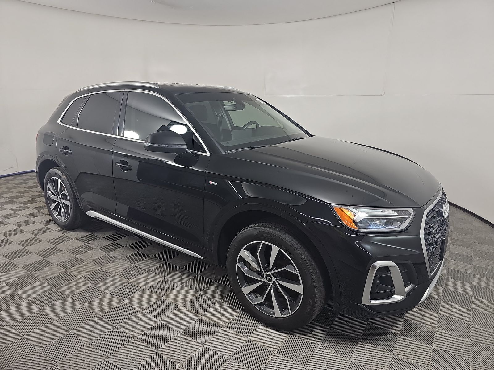 2023 Audi Q5 S line Premium AWD