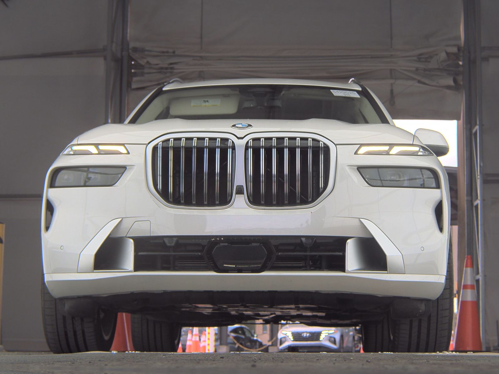 2025 BMW X7 xDrive40i AWD