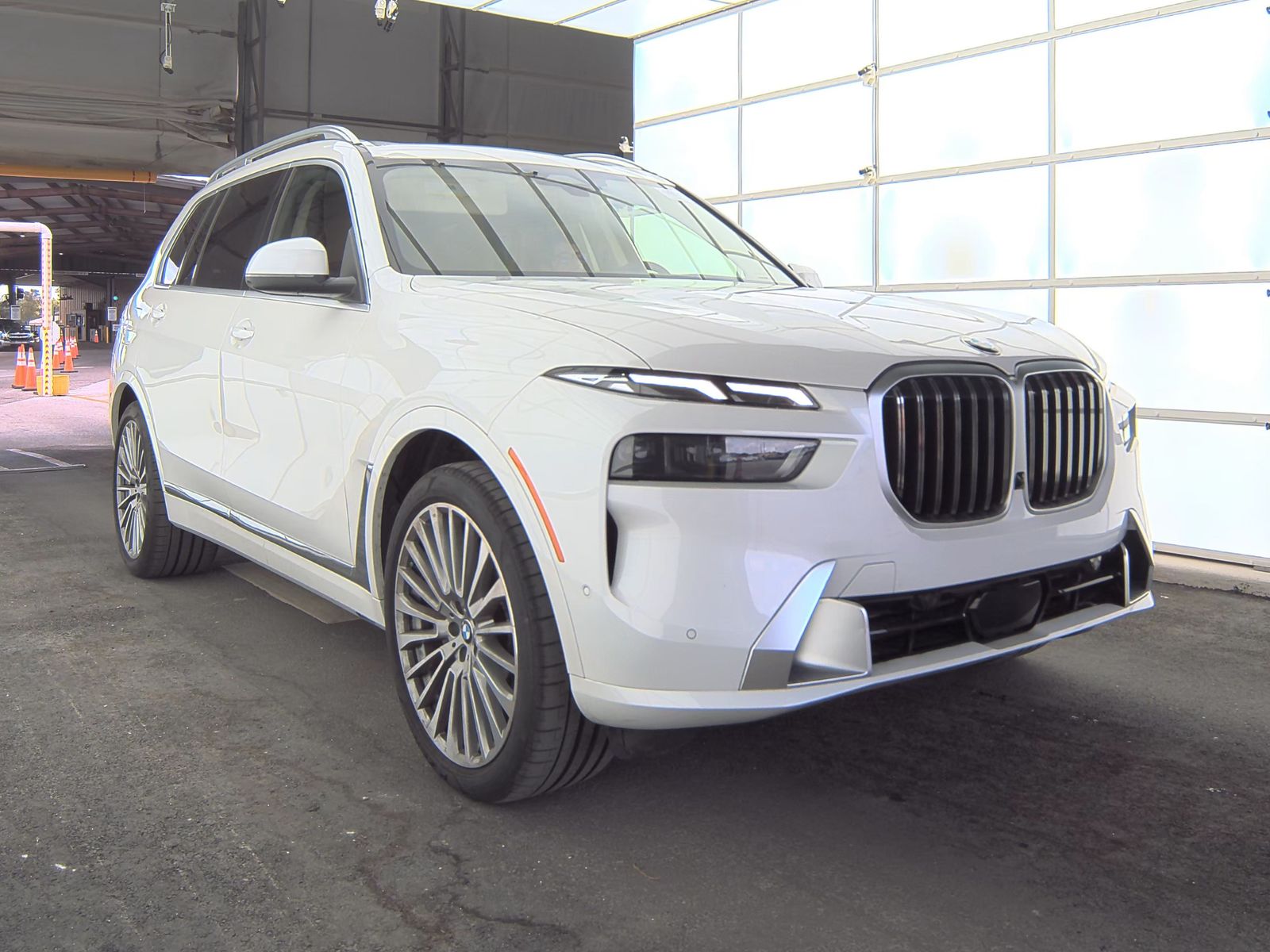 2025 BMW X7 xDrive40i AWD