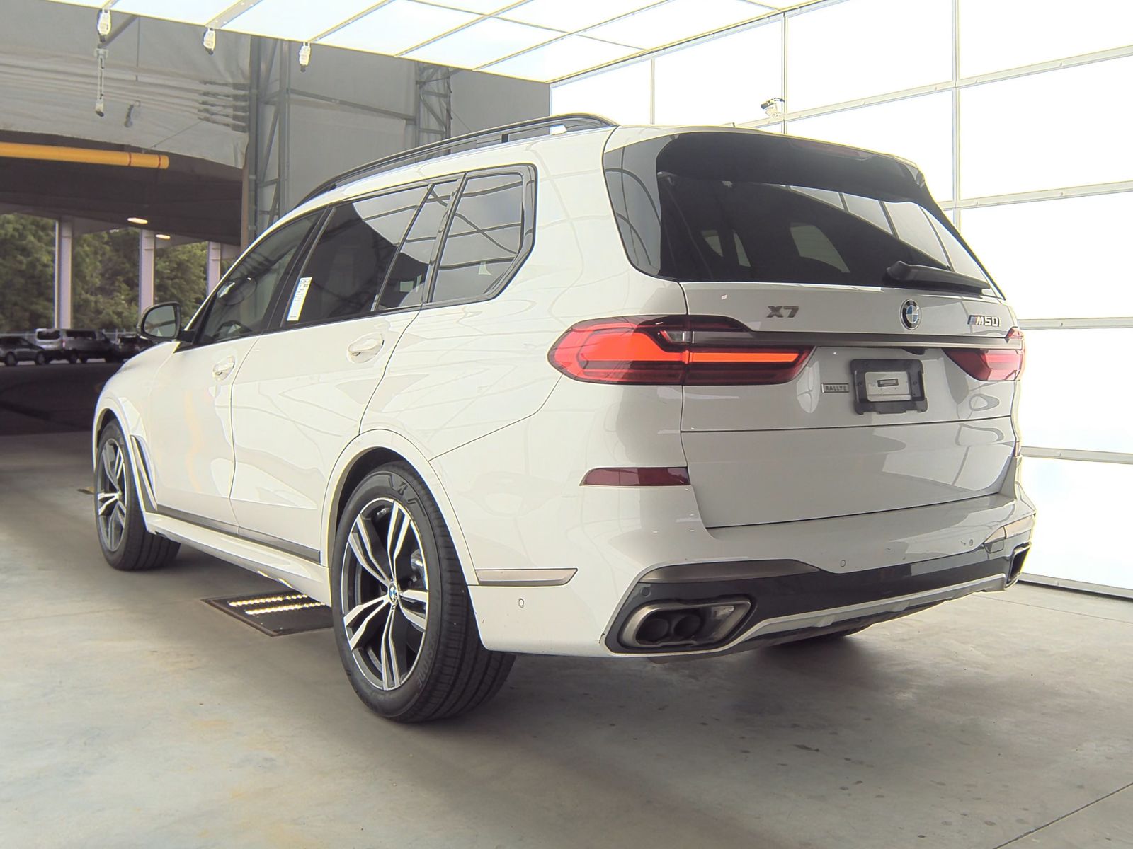 2022 BMW X7 M50i AWD