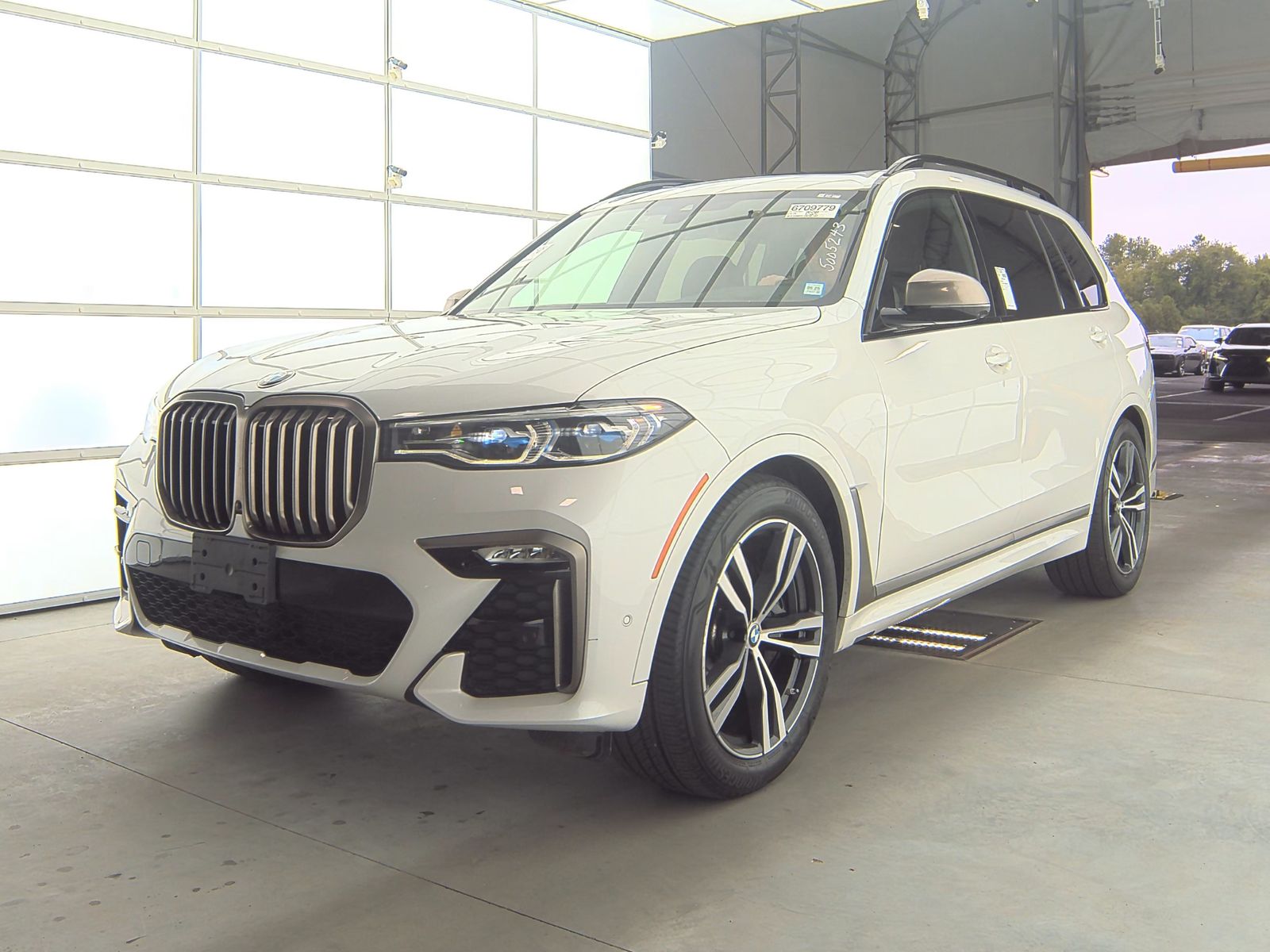 2022 BMW X7 M50i AWD