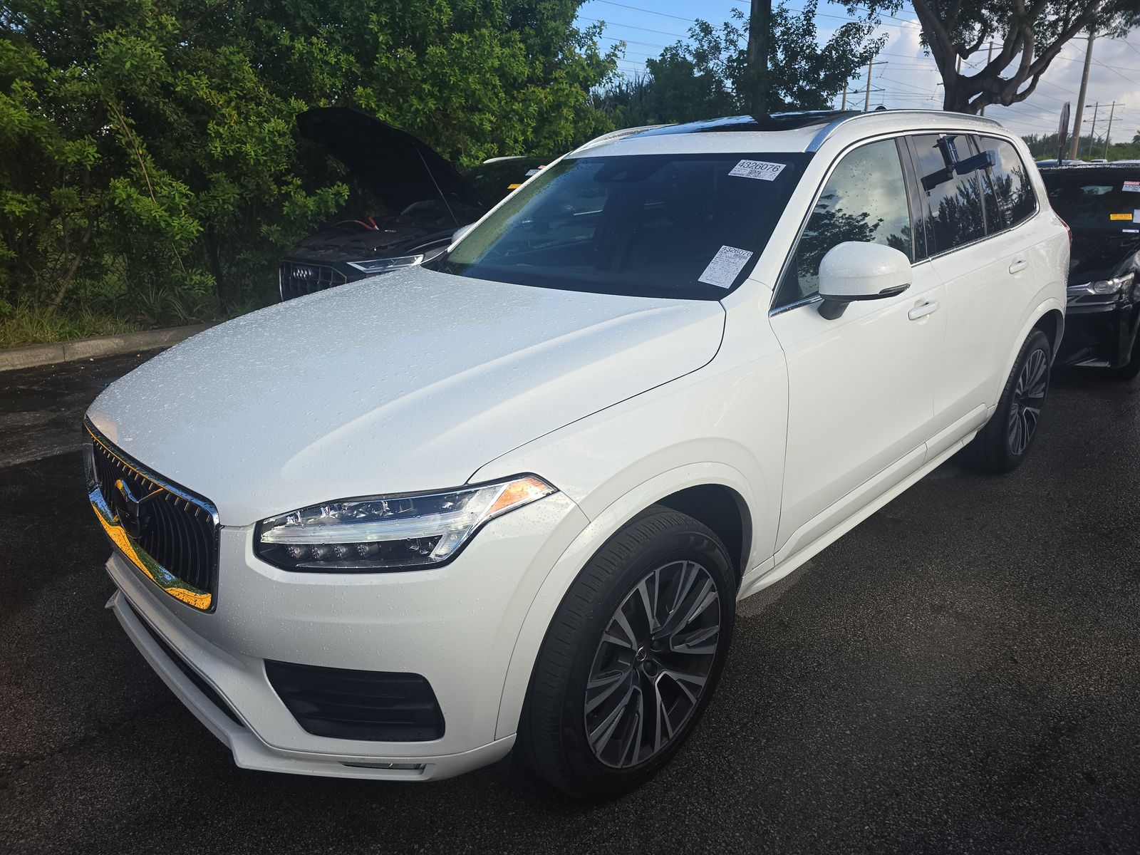 2022 Volvo XC90 T5 Momentum AWD
