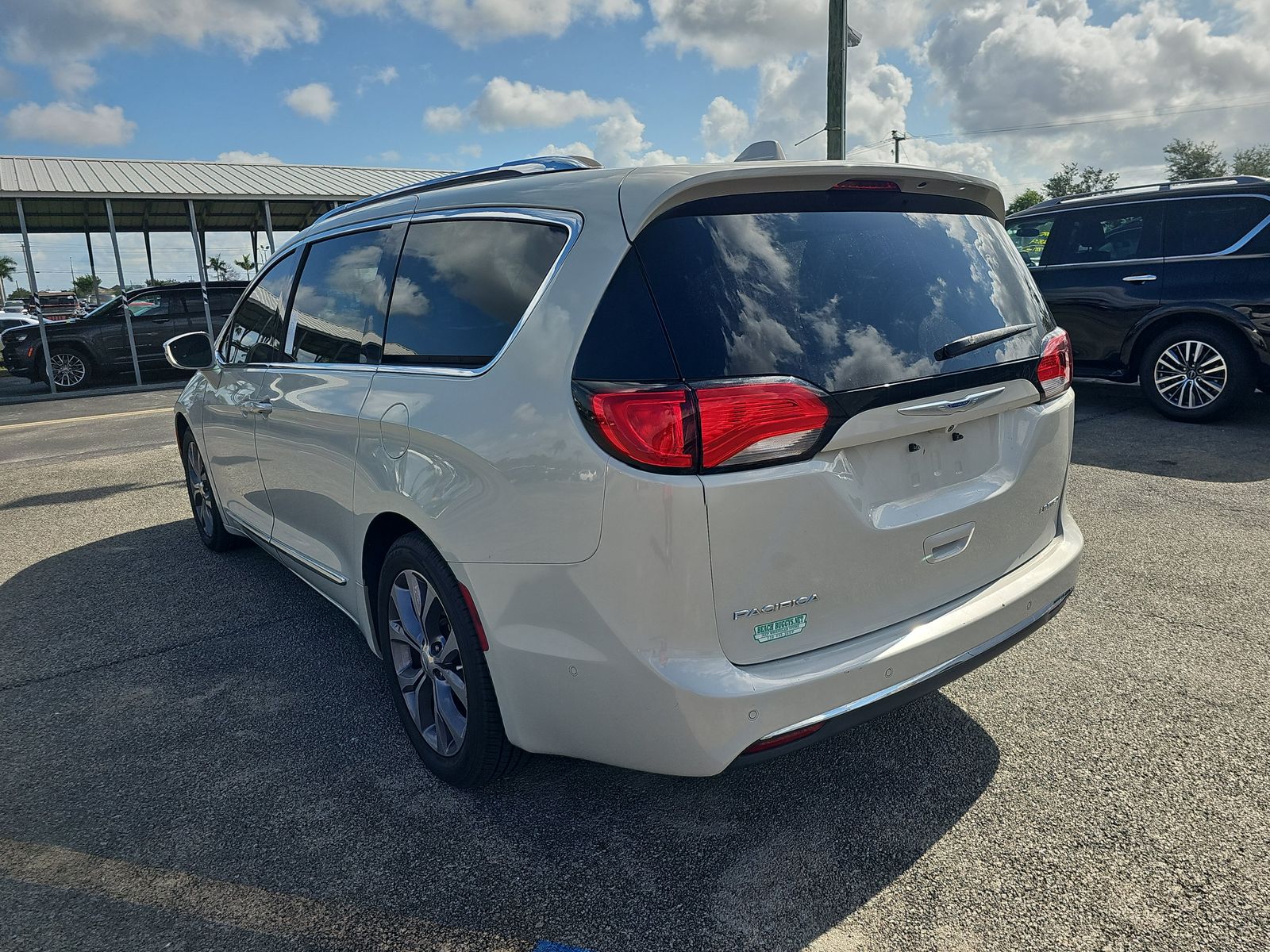 2019 Chrysler Pacifica Limited FWD