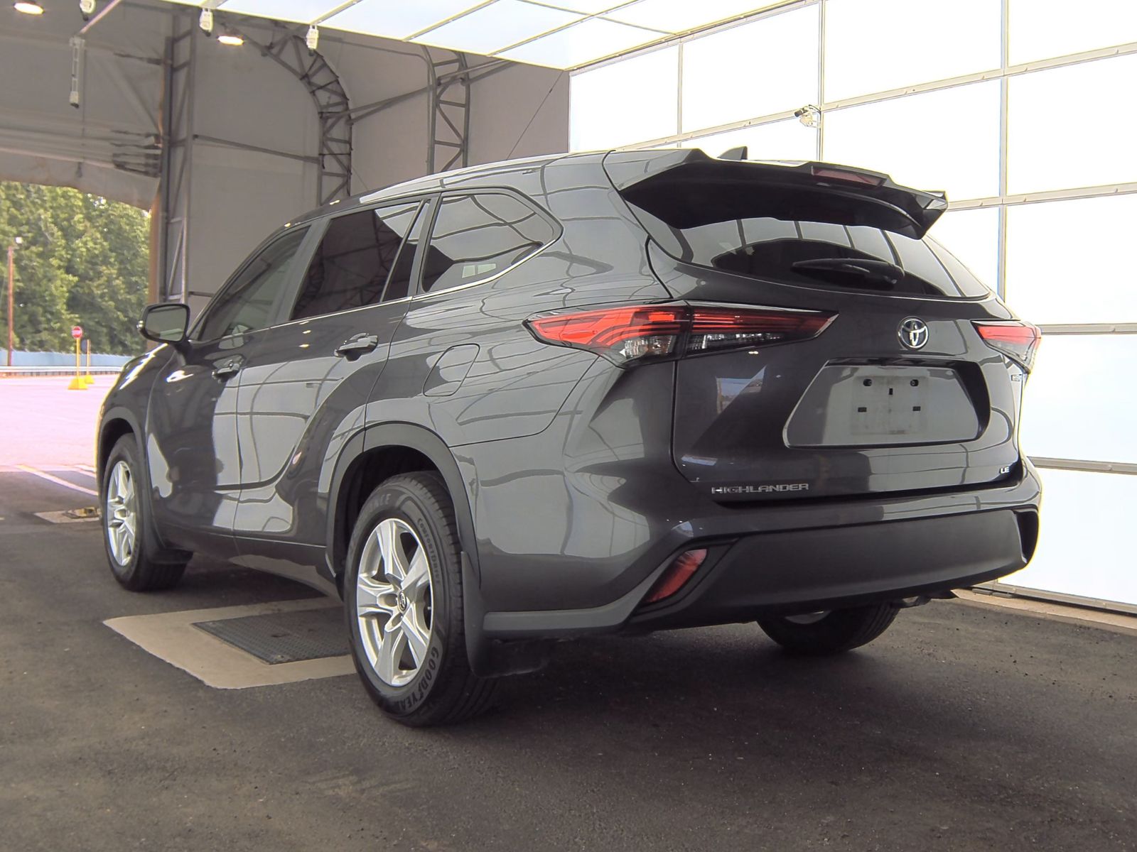 2023 Toyota Highlander Hybrid LE AWD