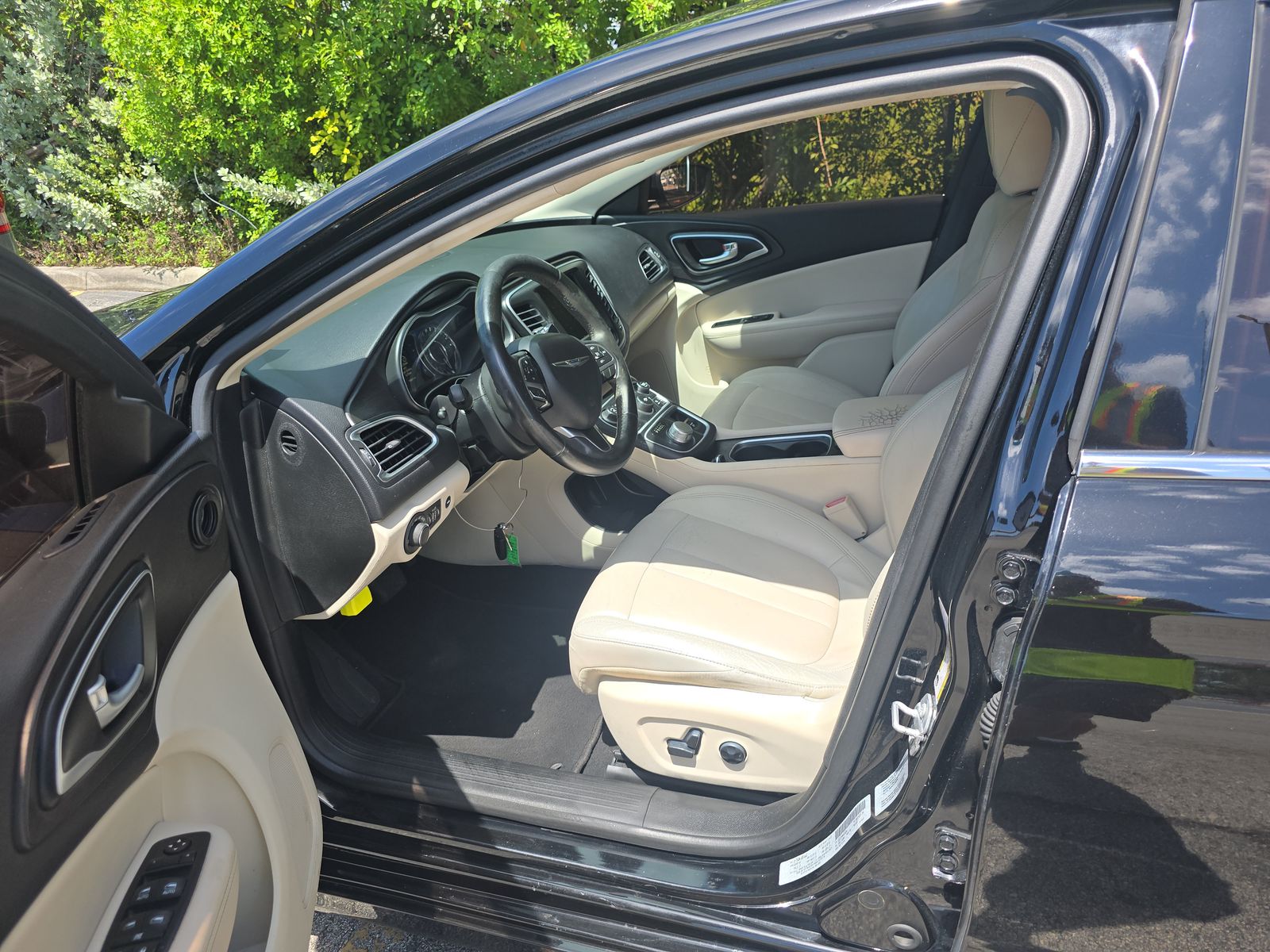2017 Chrysler 200 Limited Platinum FWD