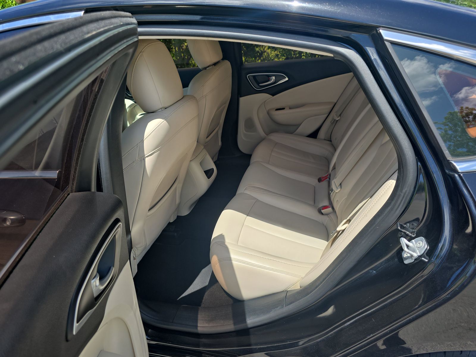 2017 Chrysler 200 Limited Platinum FWD