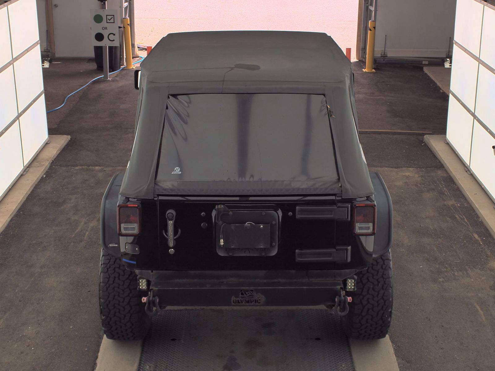 2015 Jeep Wrangler Unlimited Sahara Wrangler X AWD