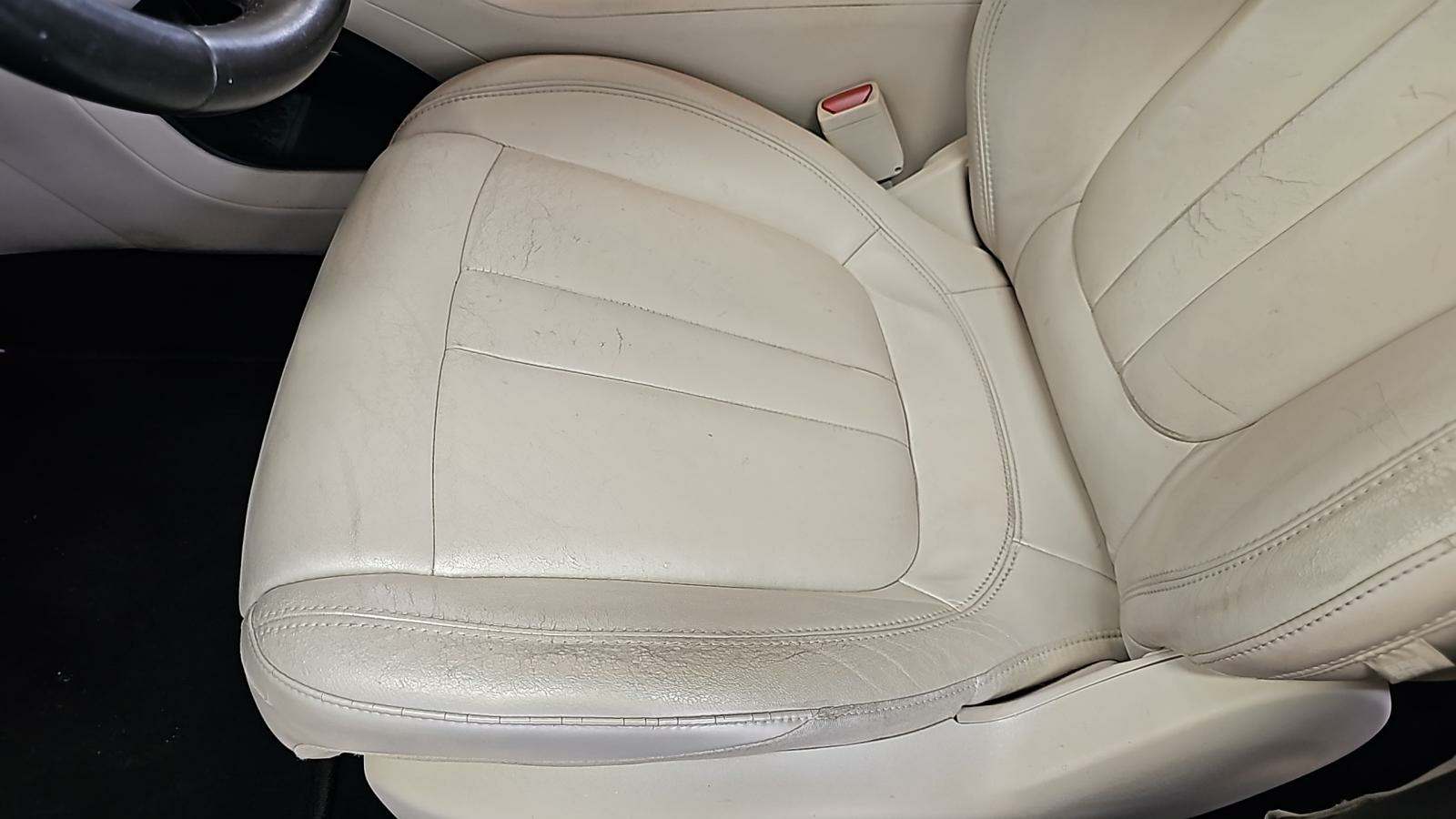 2017 Chrysler 200 Limited Platinum FWD