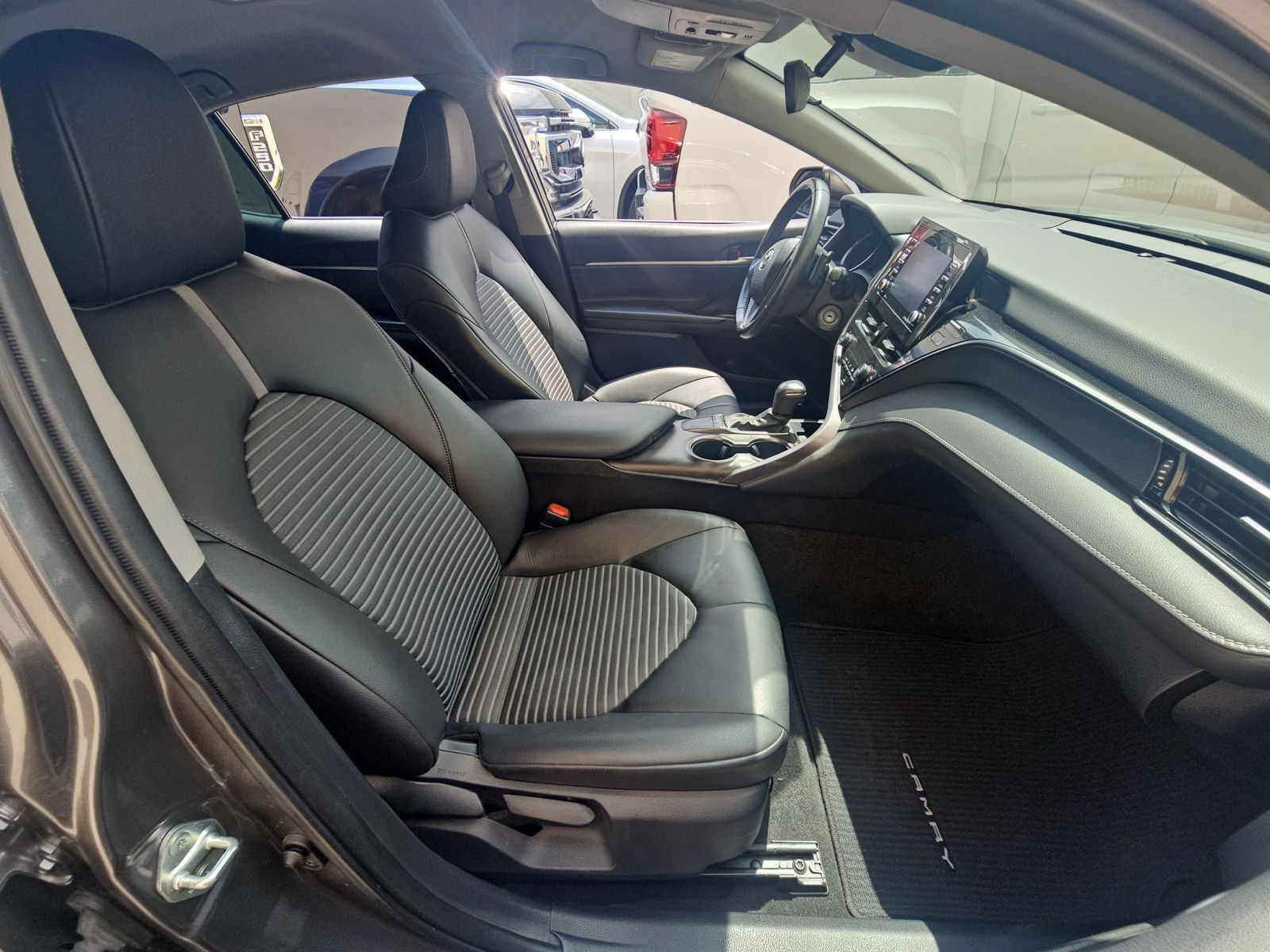 2023 Toyota Camry SE FWD