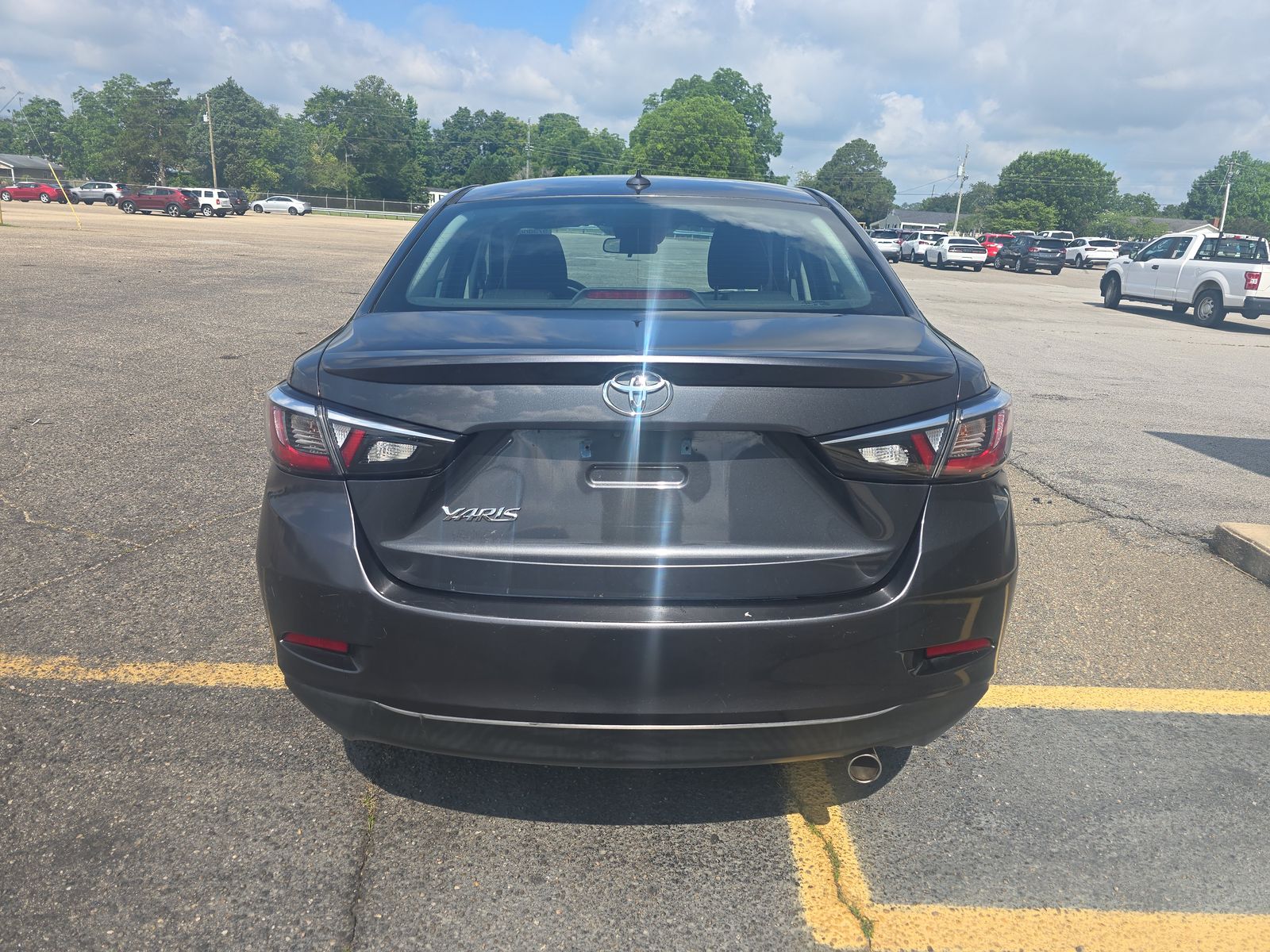 2019 Toyota Yaris LE FWD