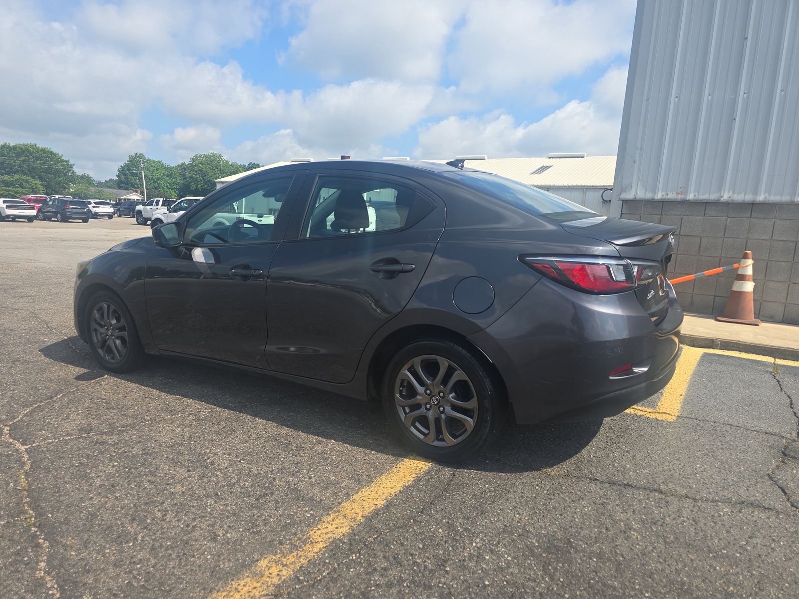 2019 Toyota Yaris LE FWD