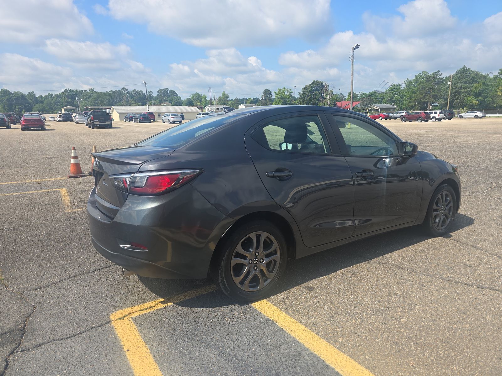 2019 Toyota Yaris LE FWD