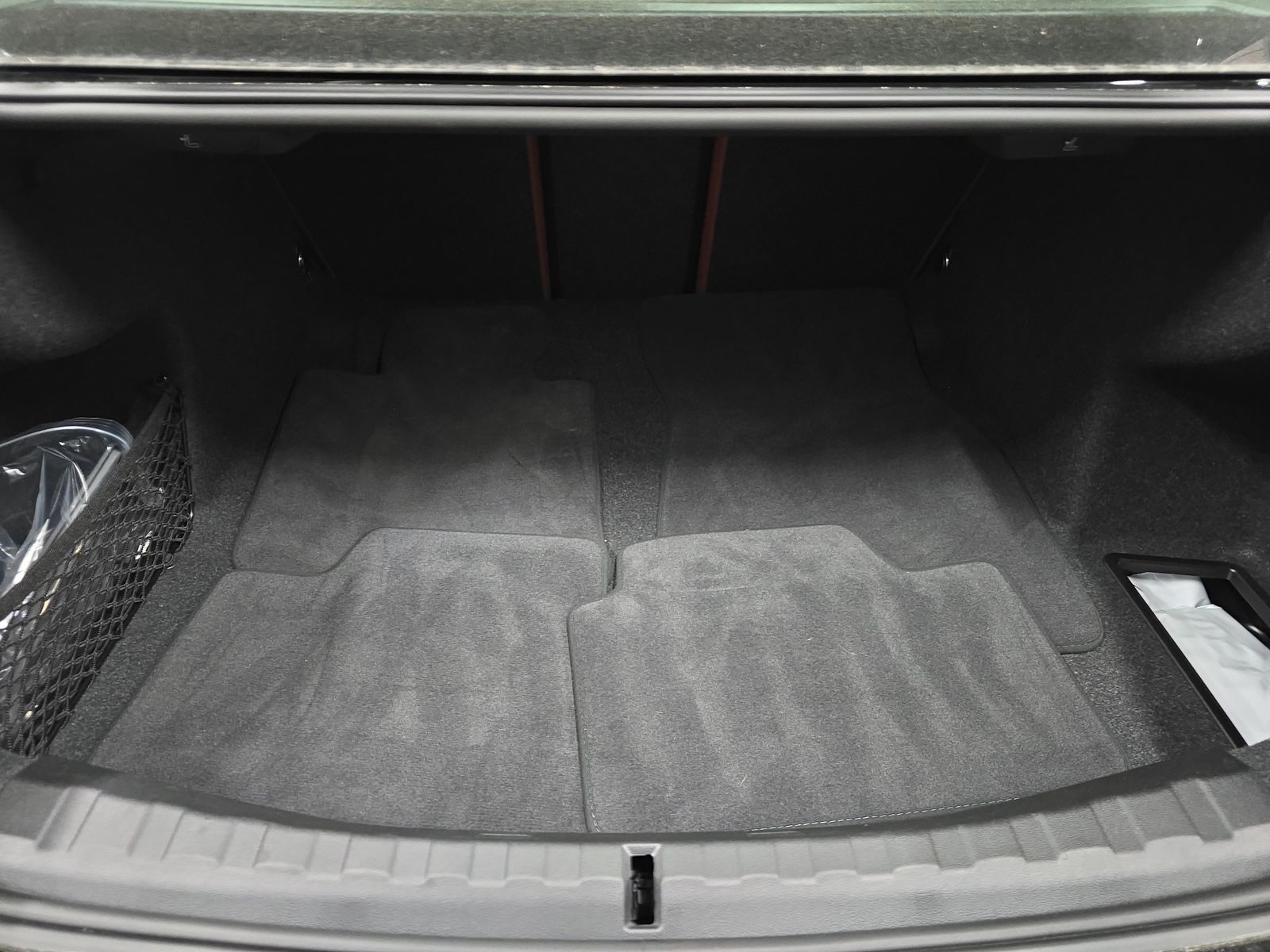 2024 BMW 3 Series 330i RWD