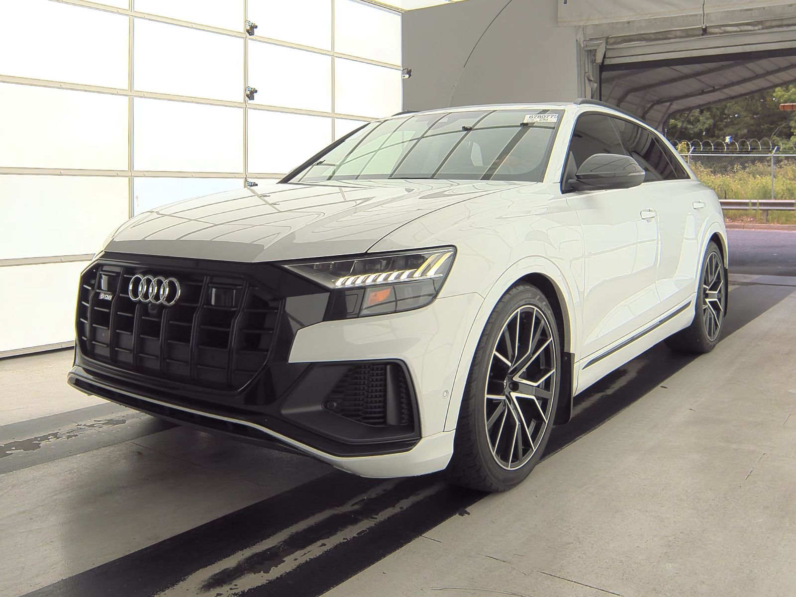 High-quality used cars Audi SQ8. Only Clean Title!