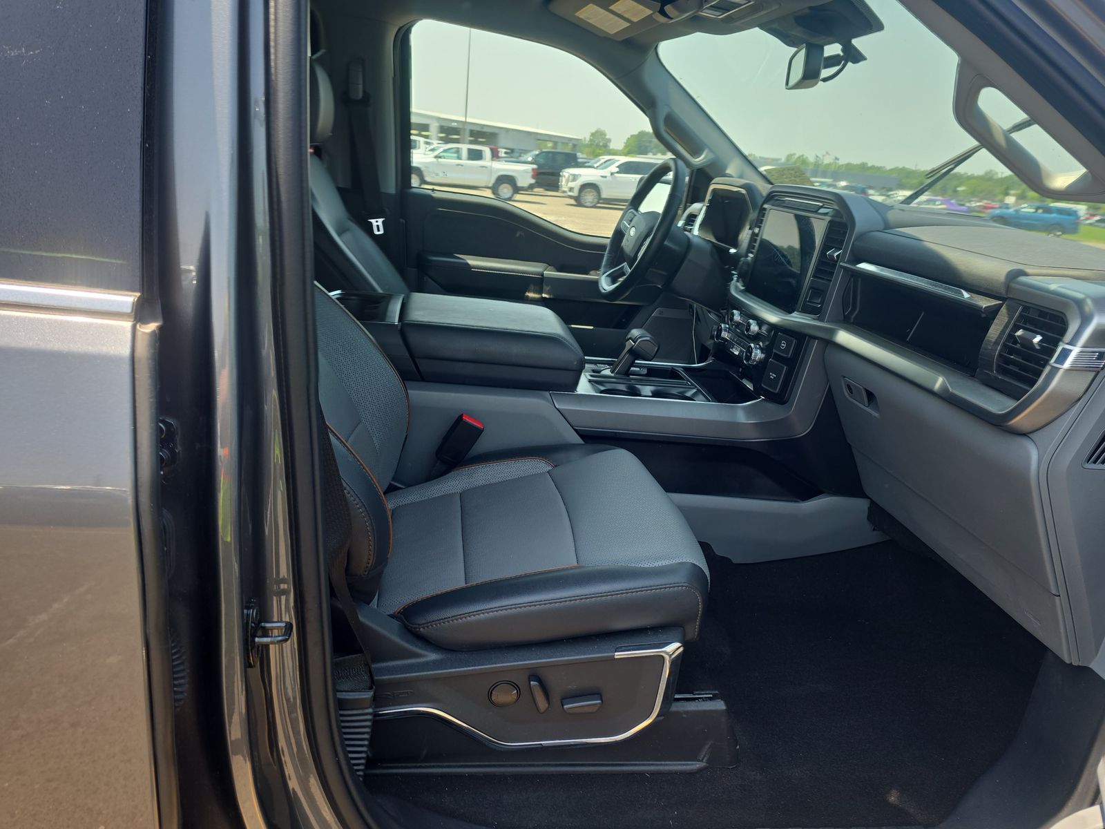 2024 Ford F-150 Hybrid Lariat AWD