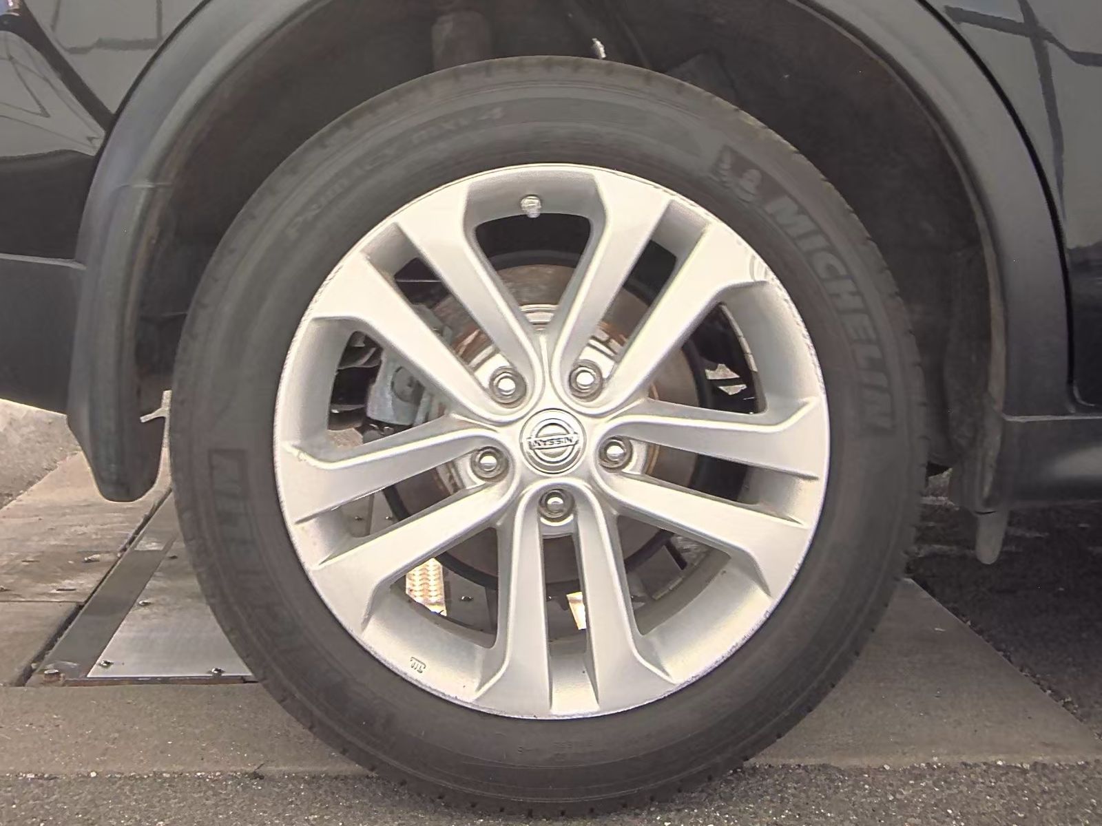 2016 Nissan JUKE SV FWD