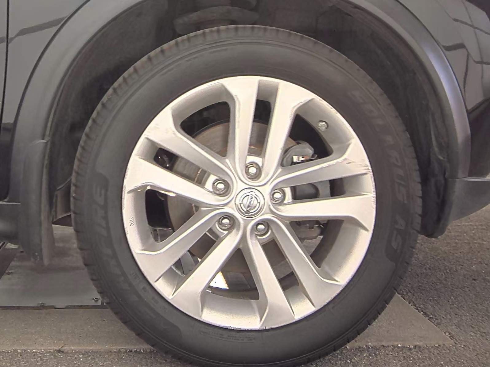 2016 Nissan JUKE SV FWD