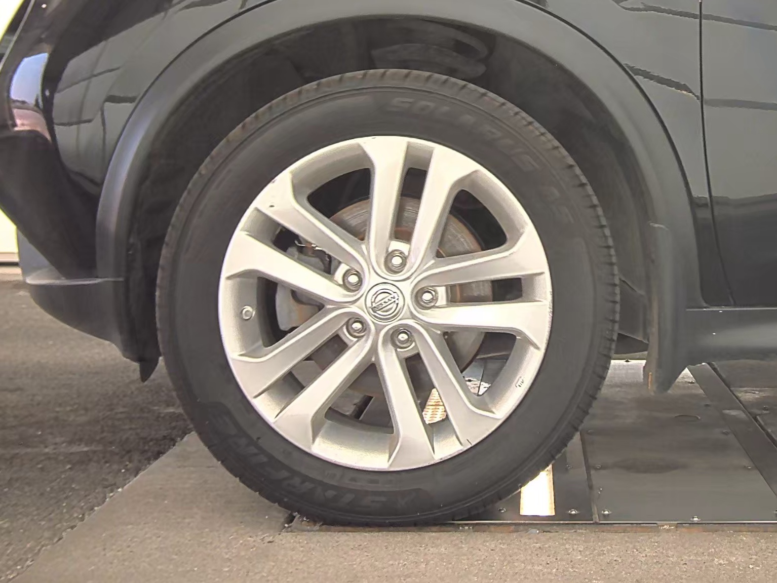 2016 Nissan JUKE SV FWD