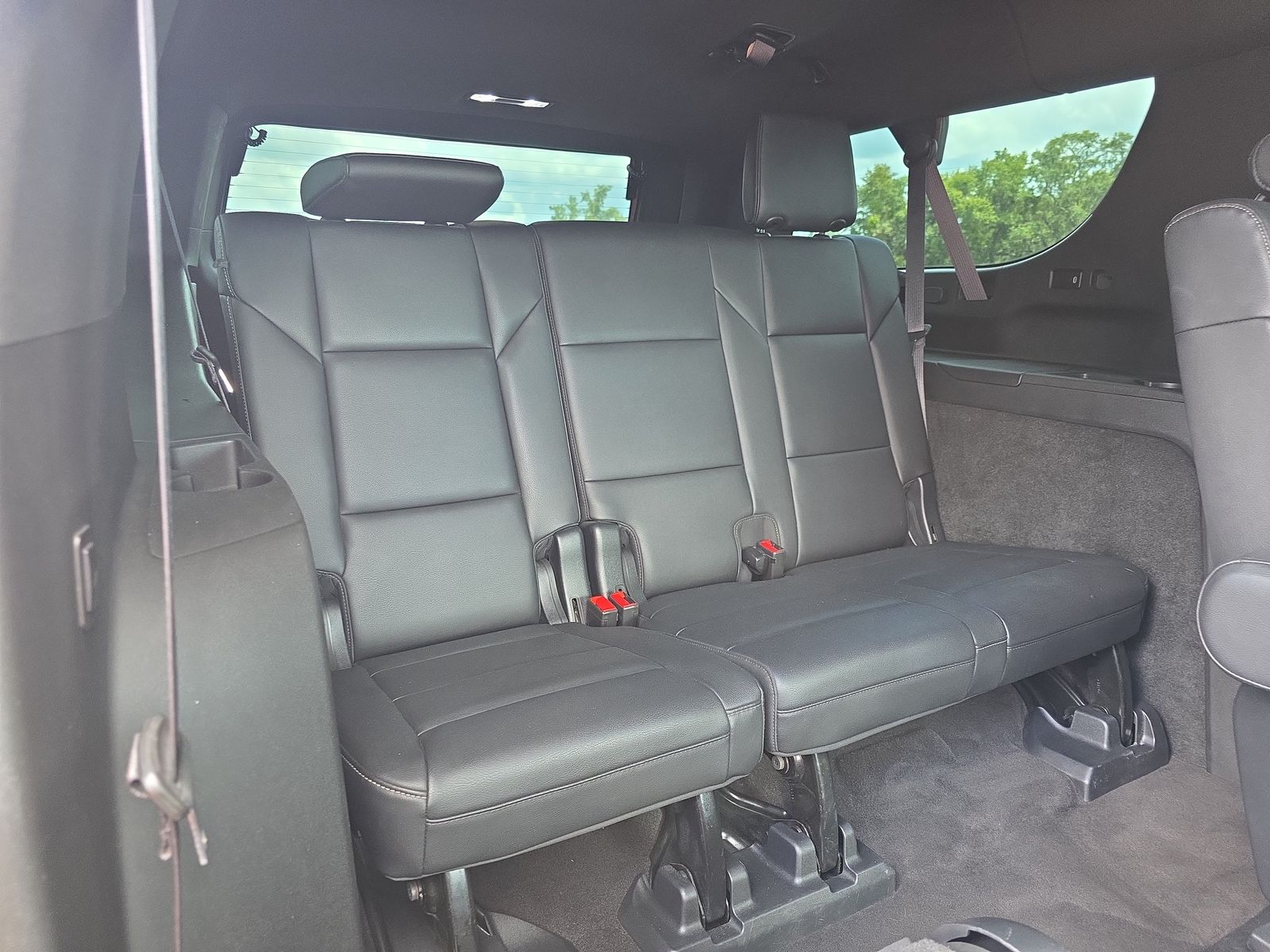 2022 Cadillac Escalade ESV Luxury RWD