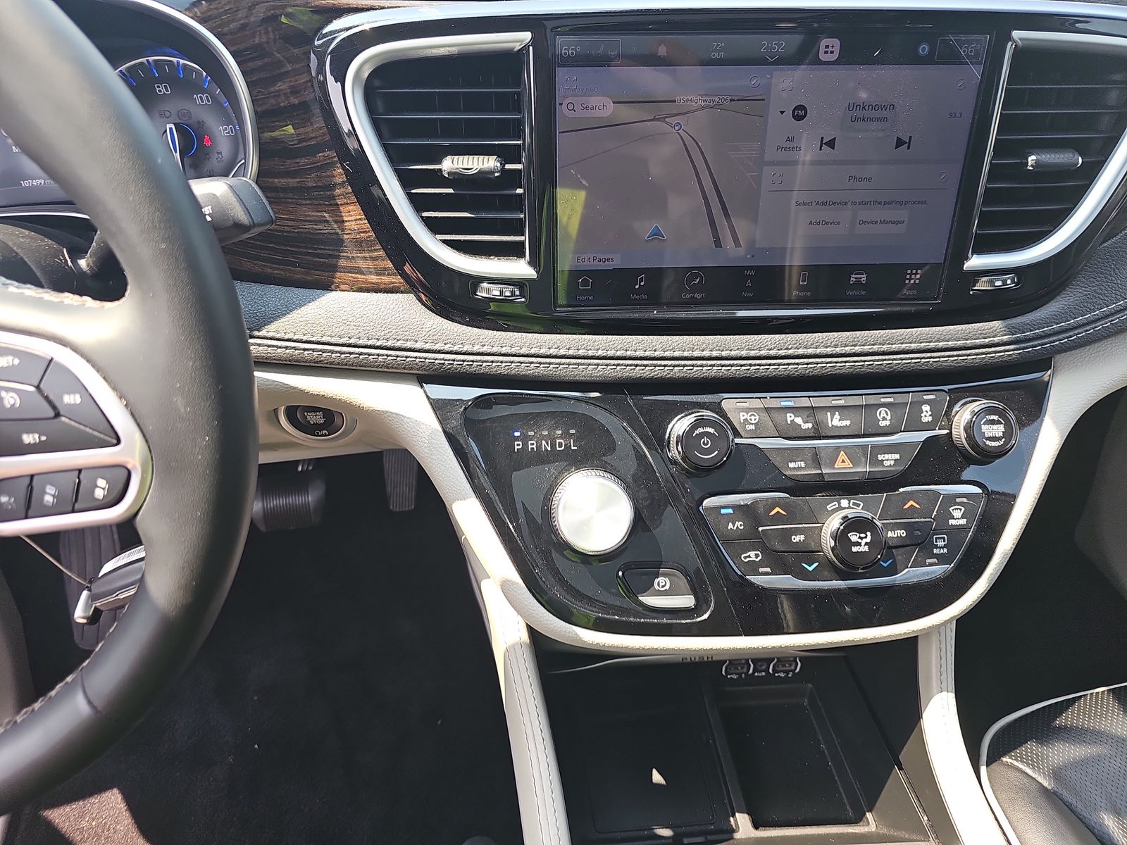 2022 Chrysler Pacifica Limited AWD