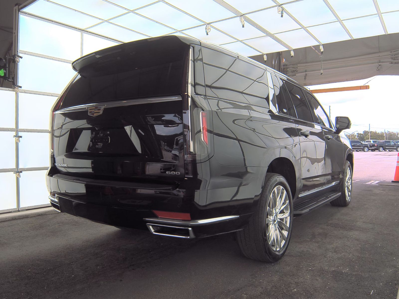 2022 Cadillac Escalade ESV Luxury RWD