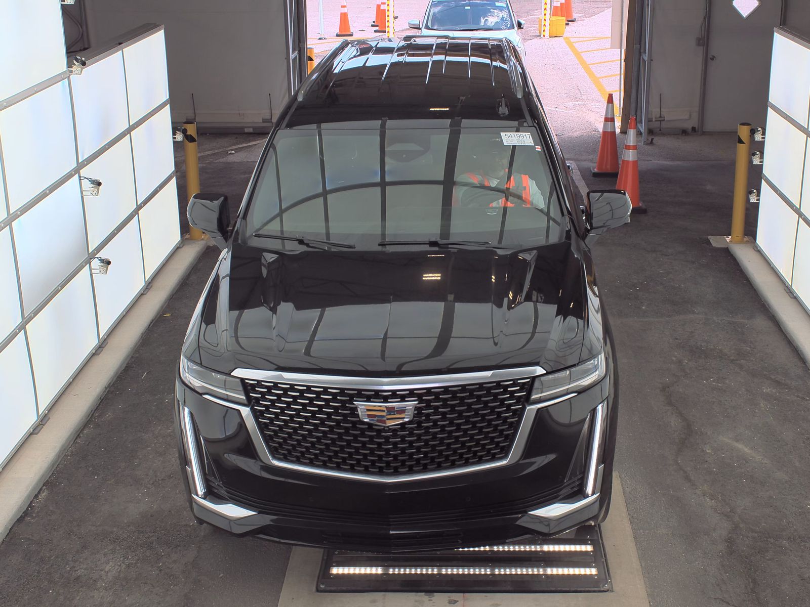 2022 Cadillac Escalade ESV Luxury RWD