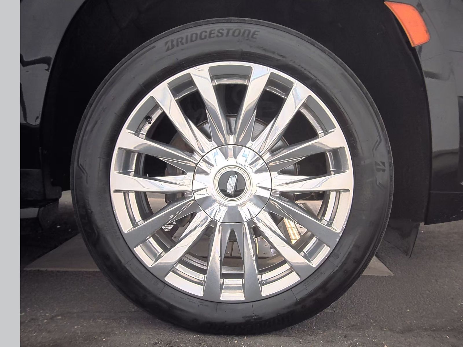 2022 Cadillac Escalade ESV Luxury RWD